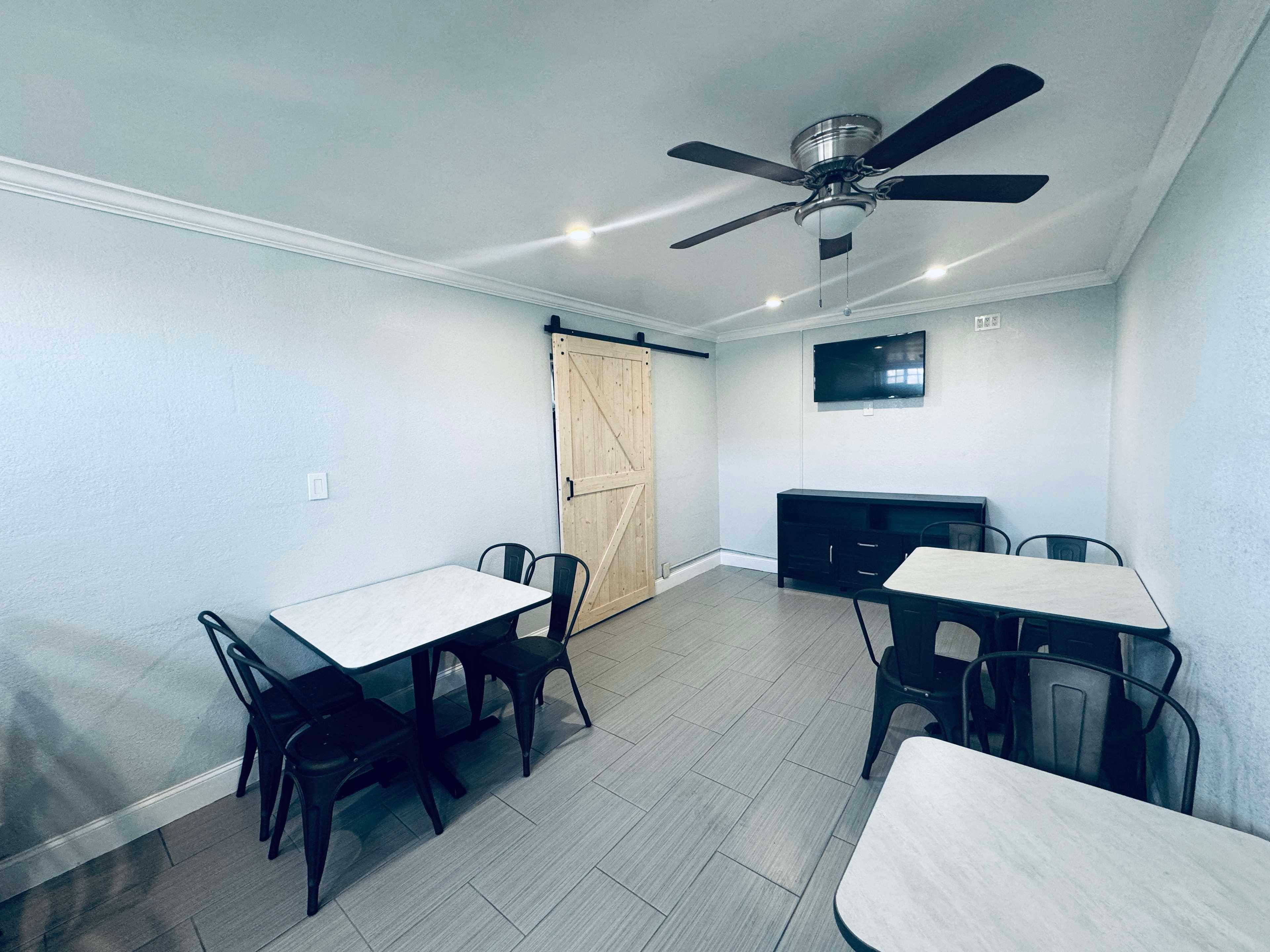 Restaurant SureStay by Best Western Fresno Central