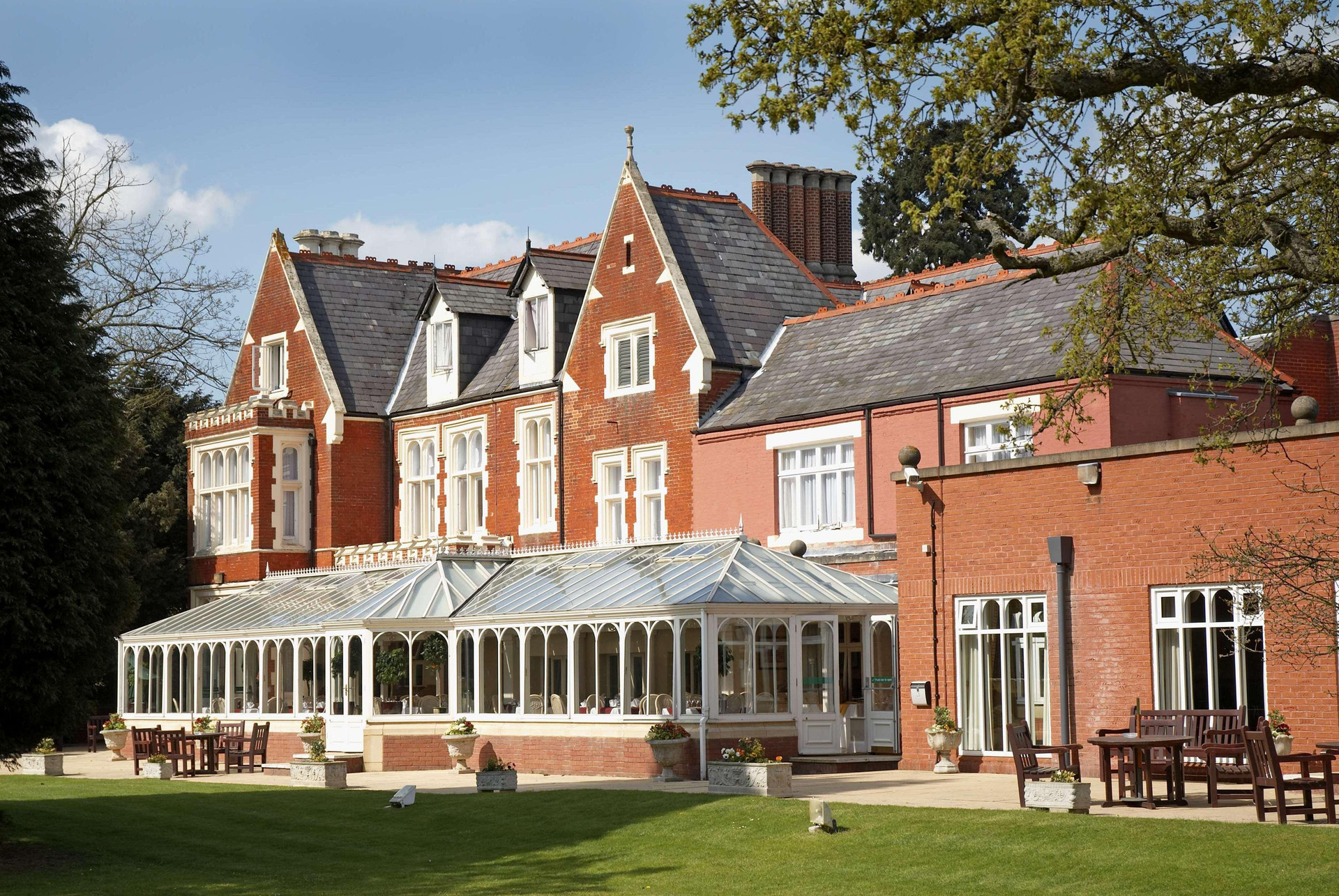 Vista Exterior DoubleTree by Hilton St. Anne's Manor