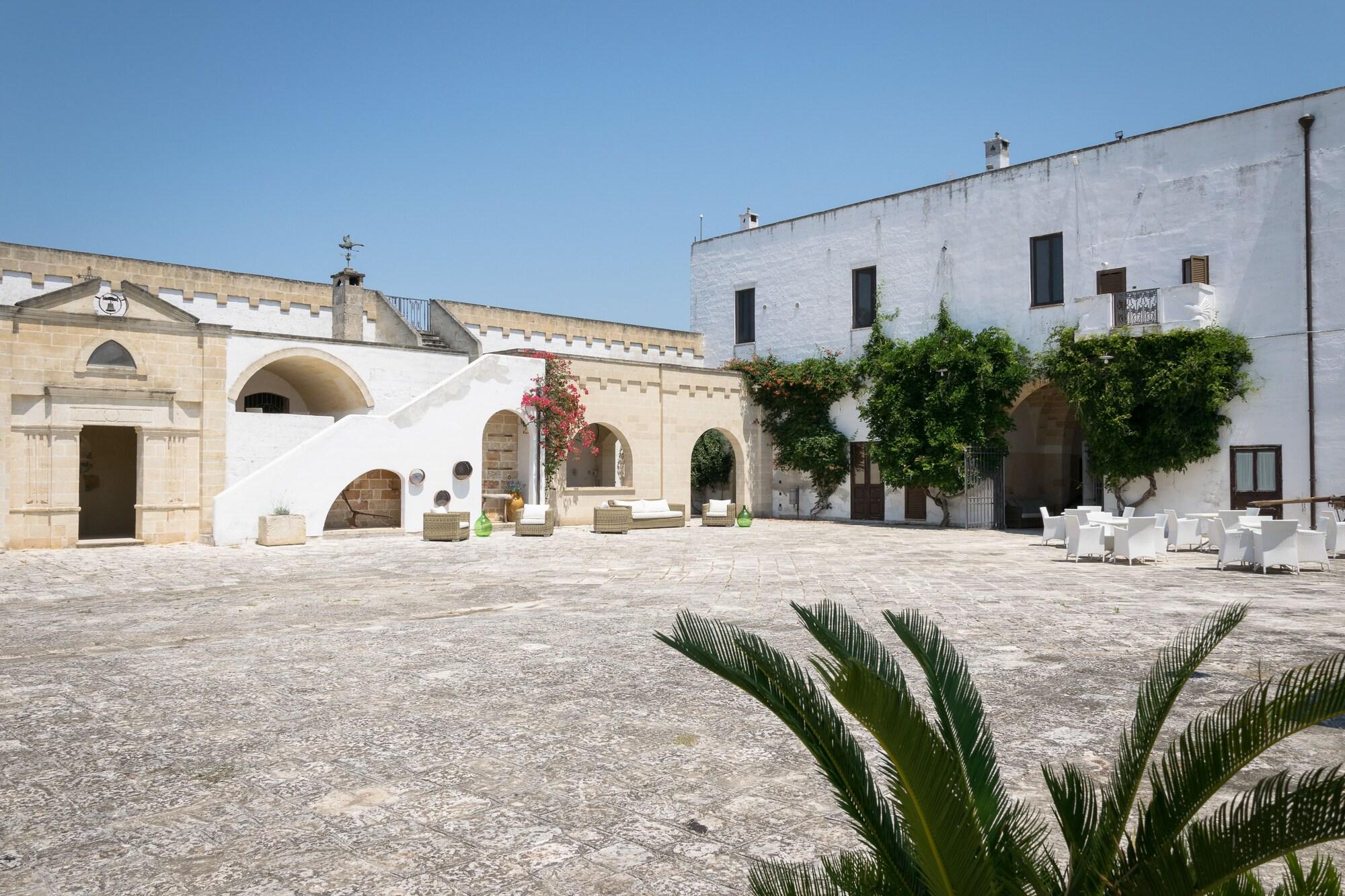 Vista Exterior Masseria Mazzetta Salento