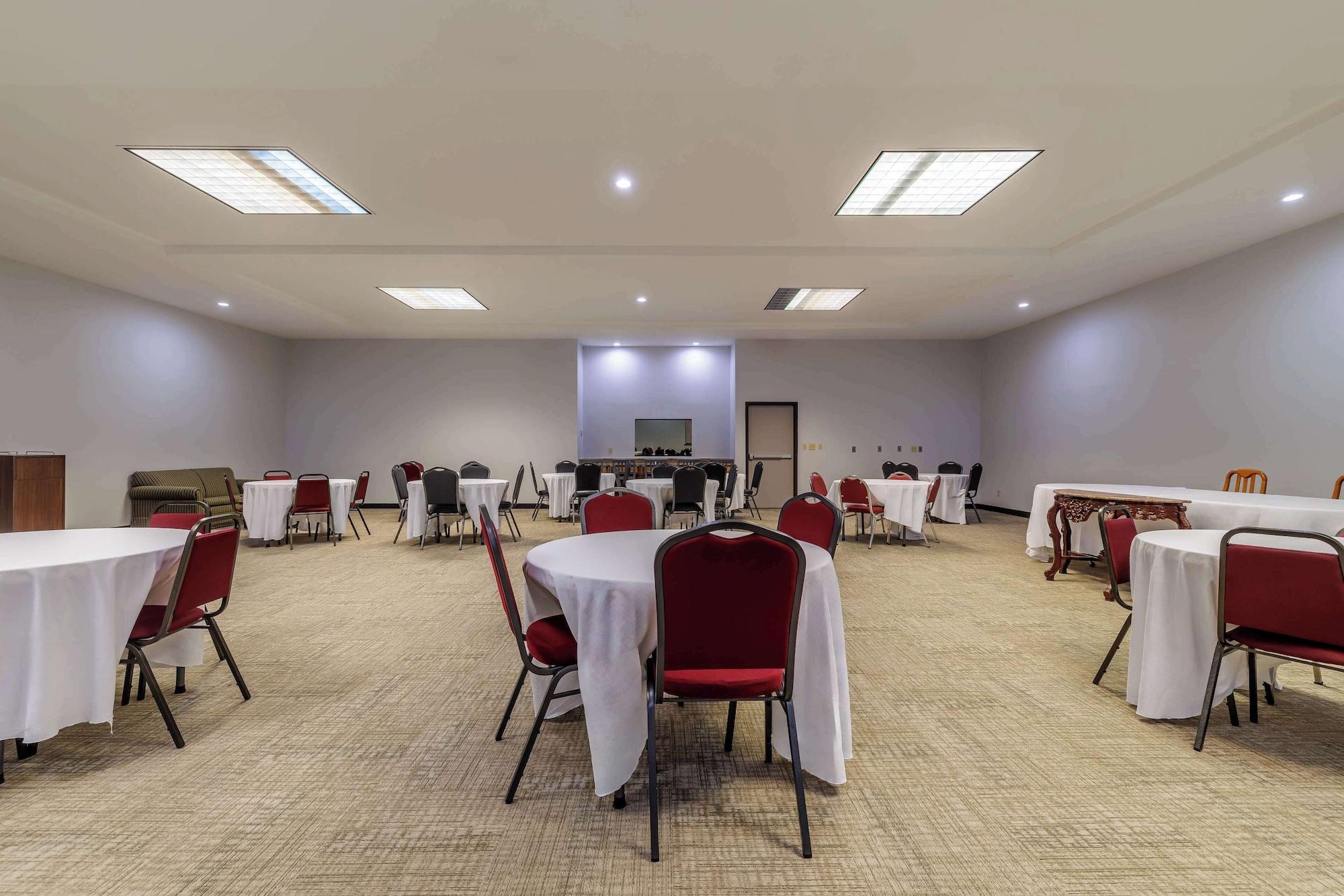 Sala de Reuniones Studio 6 Suites Brenham, TX