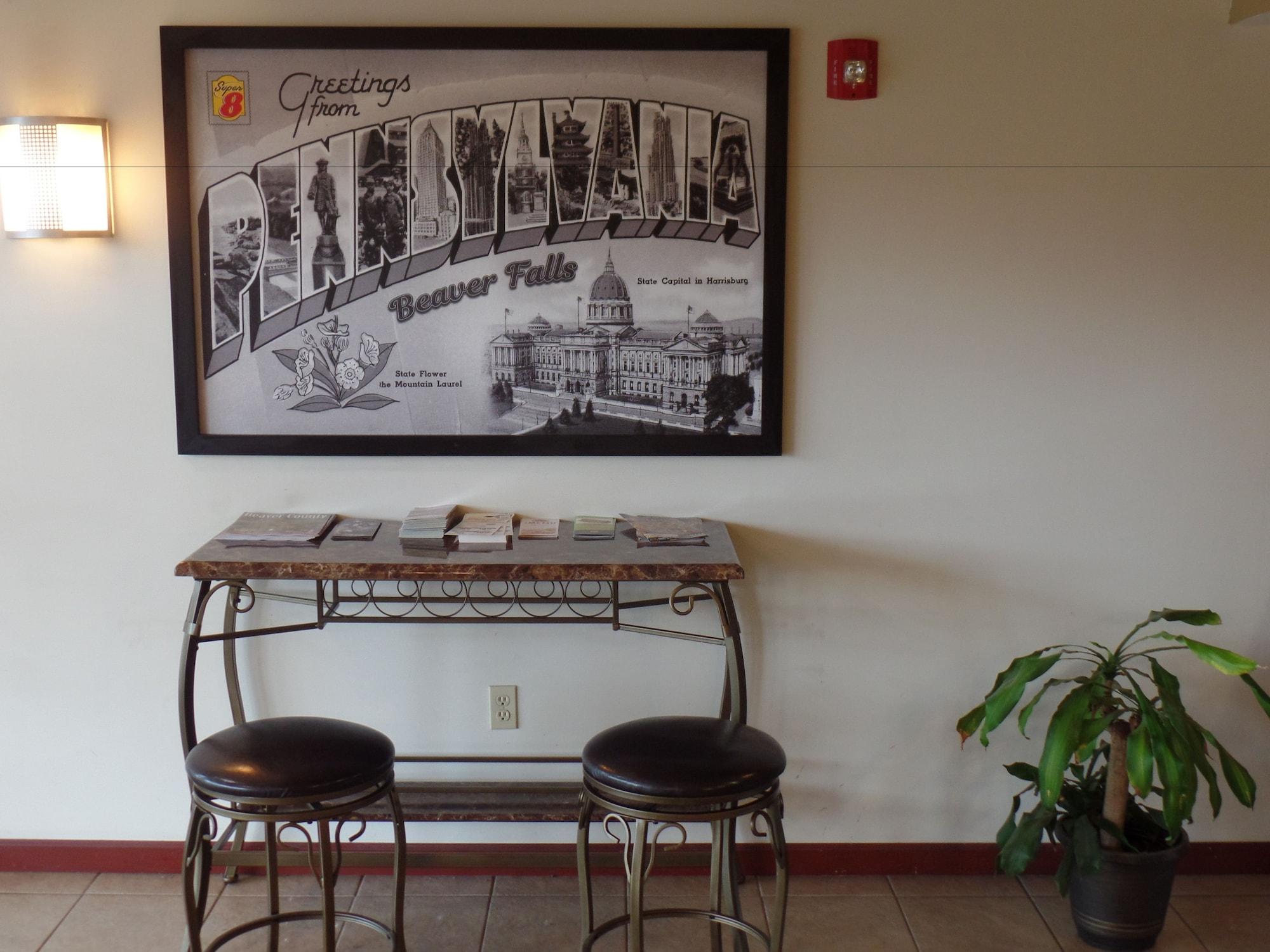 Vista Lobby Super 8 by Wyndham Beaver Falls