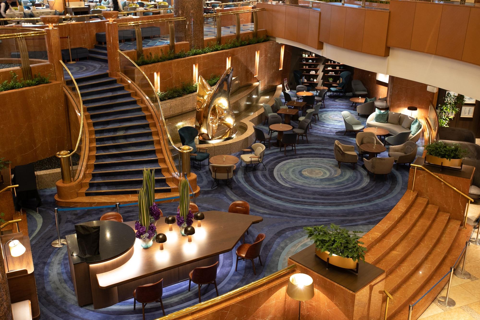 Vista Lobby Yokohama Bay Sheraton Hotel & Towers