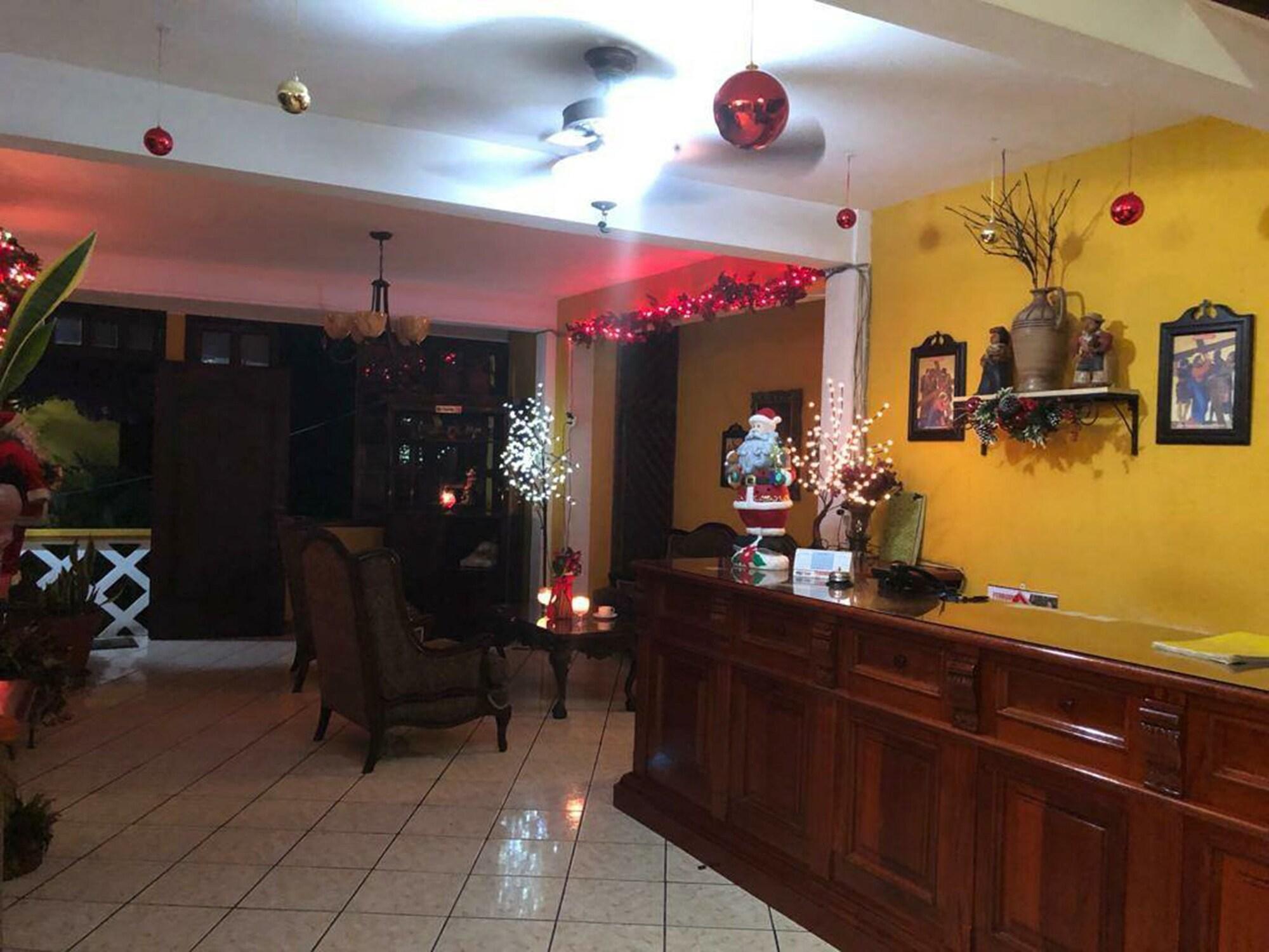 Vista Lobby Villa Lucia Hotel
