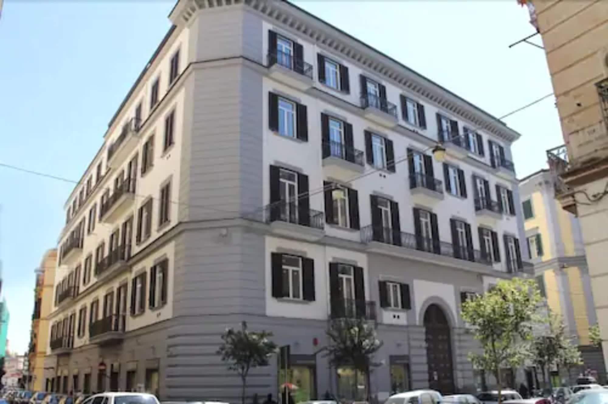 Vista Exterior Duomo Hermes Relais