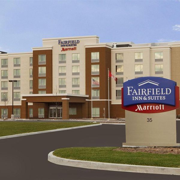 Fairfield Inn & Suites Toronto Mississauga