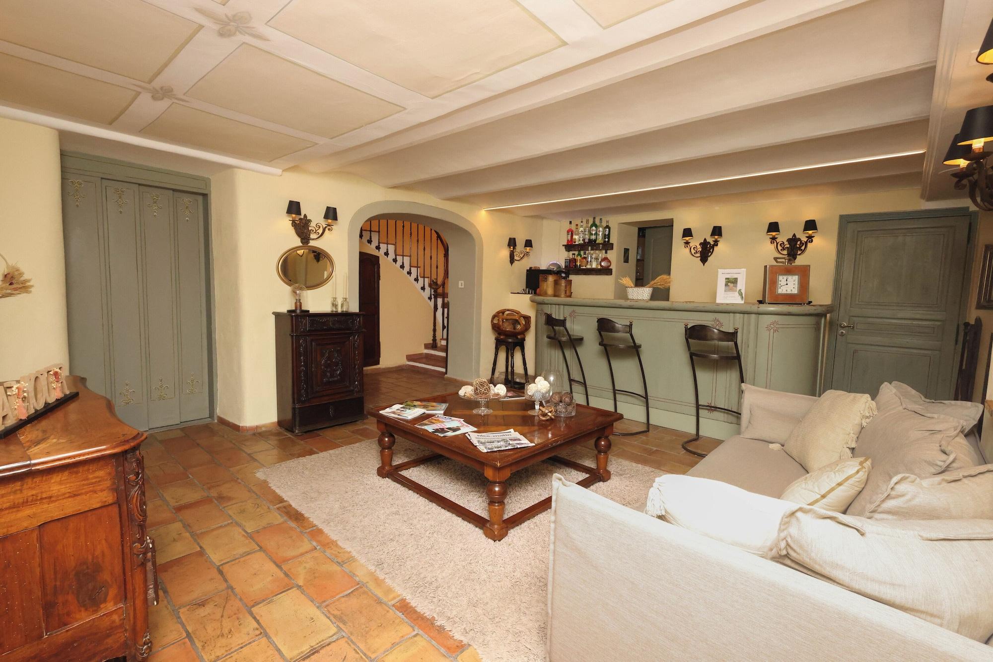 Bar/Salón Hôtel La Villa Sainte Valérie Adults Only