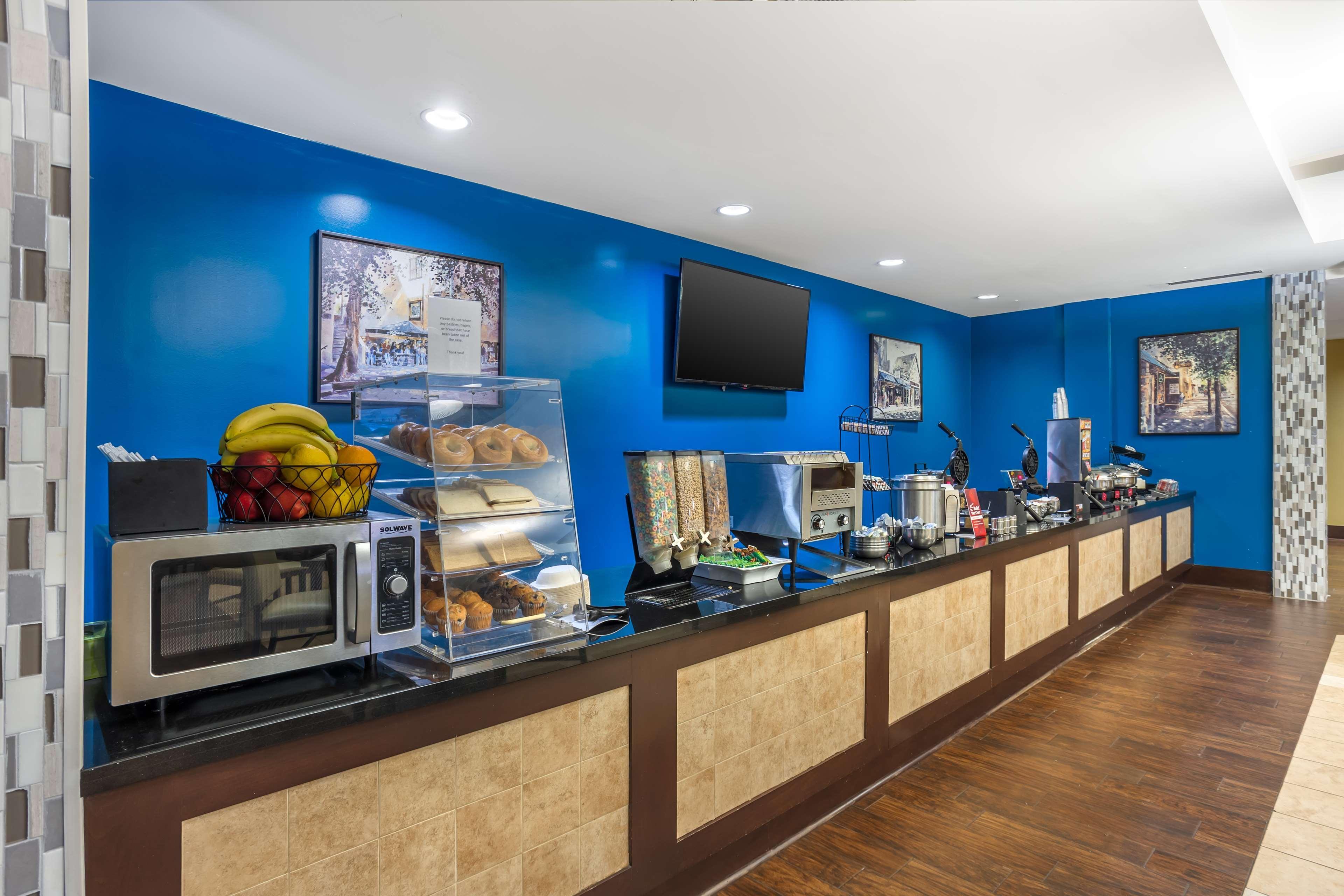 Restaurant Best Western Plus University Park Inn & Suites
