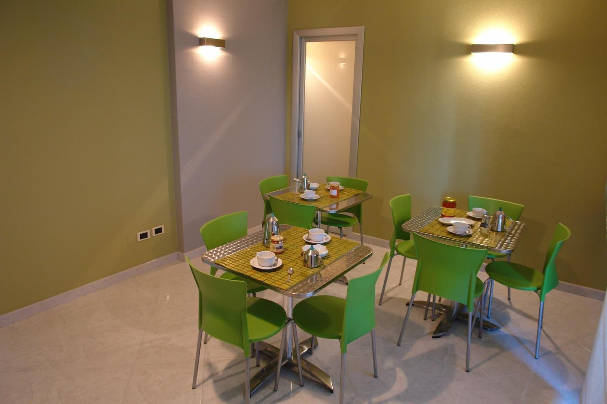 Restaurant Elia's