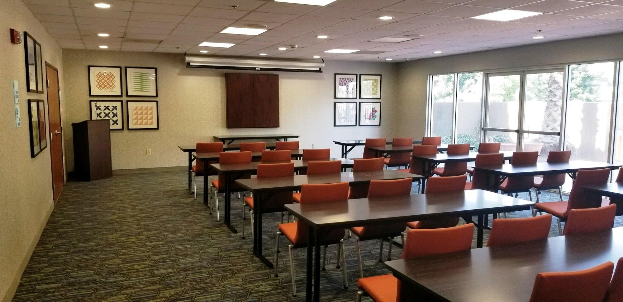 Sala de Reuniones Holiday Inn Express Madera - Yosemite Park Area by IHG