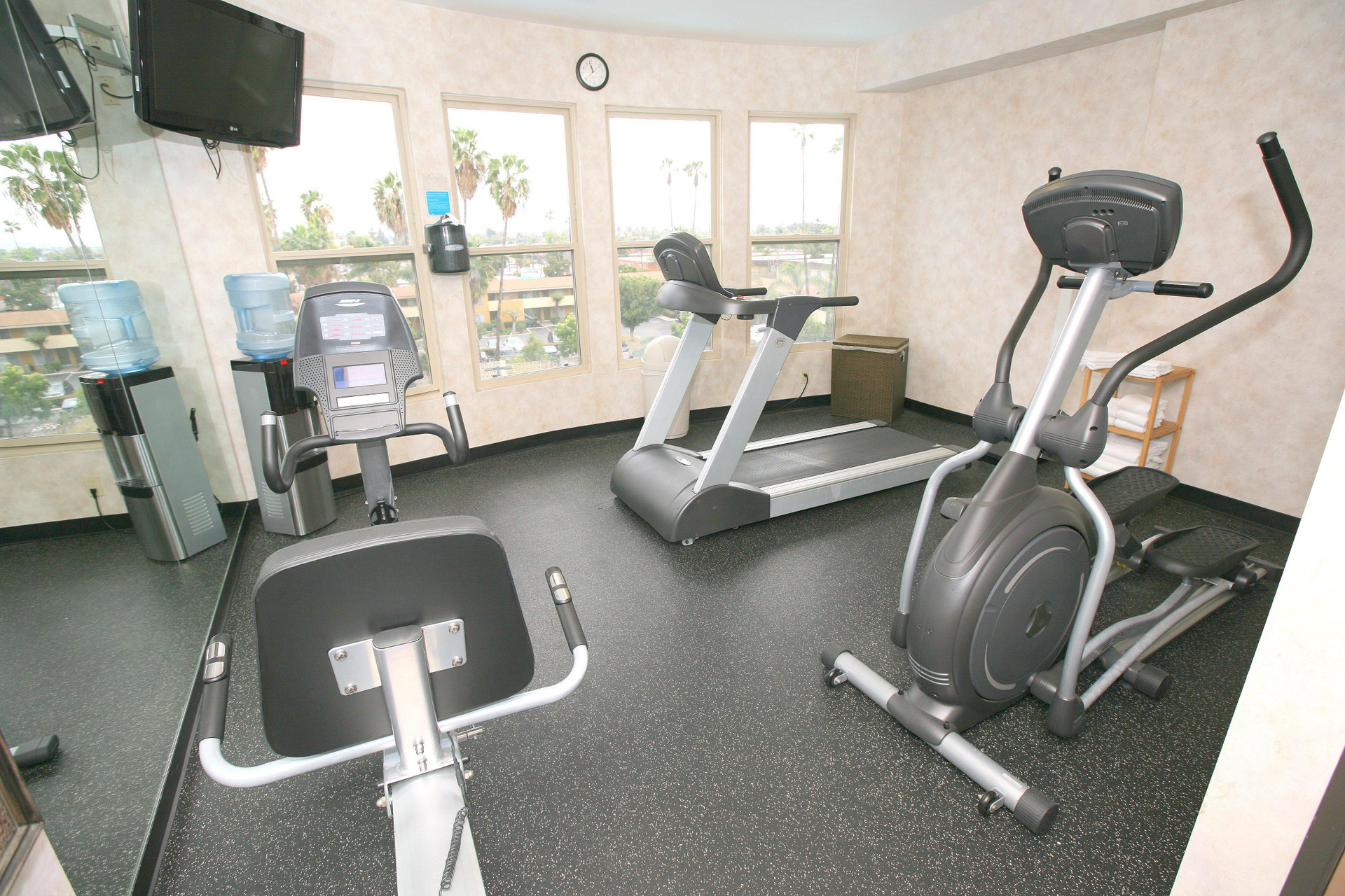 Instalaciones Recreativas Holiday Inn Express San Diego South - Chula Vista by IHG