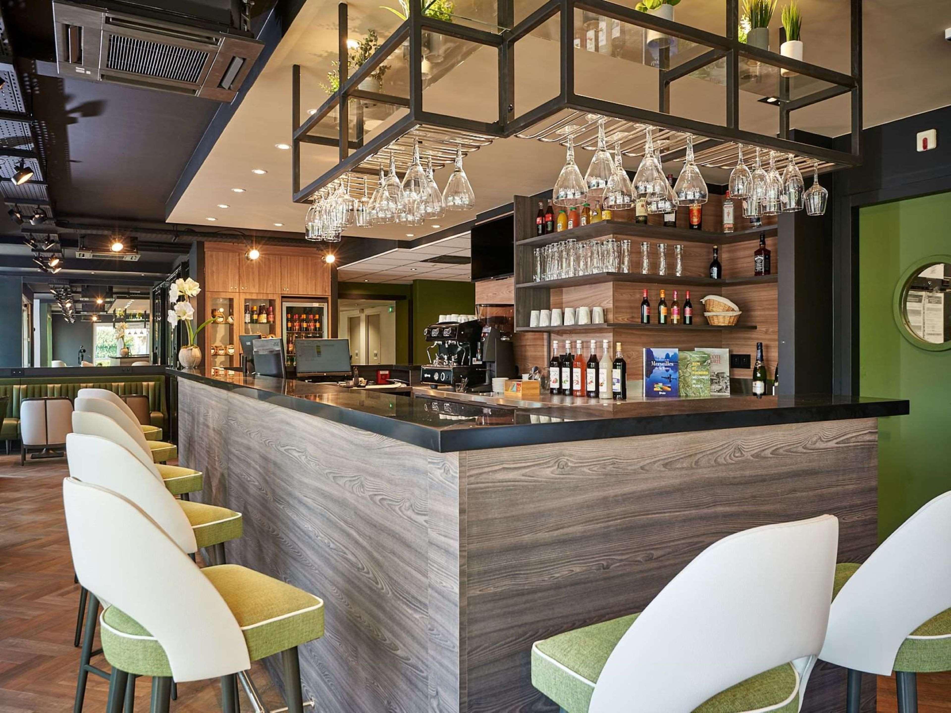 Bar/Salón Kyriad Rouen Sud - Val De Reuil