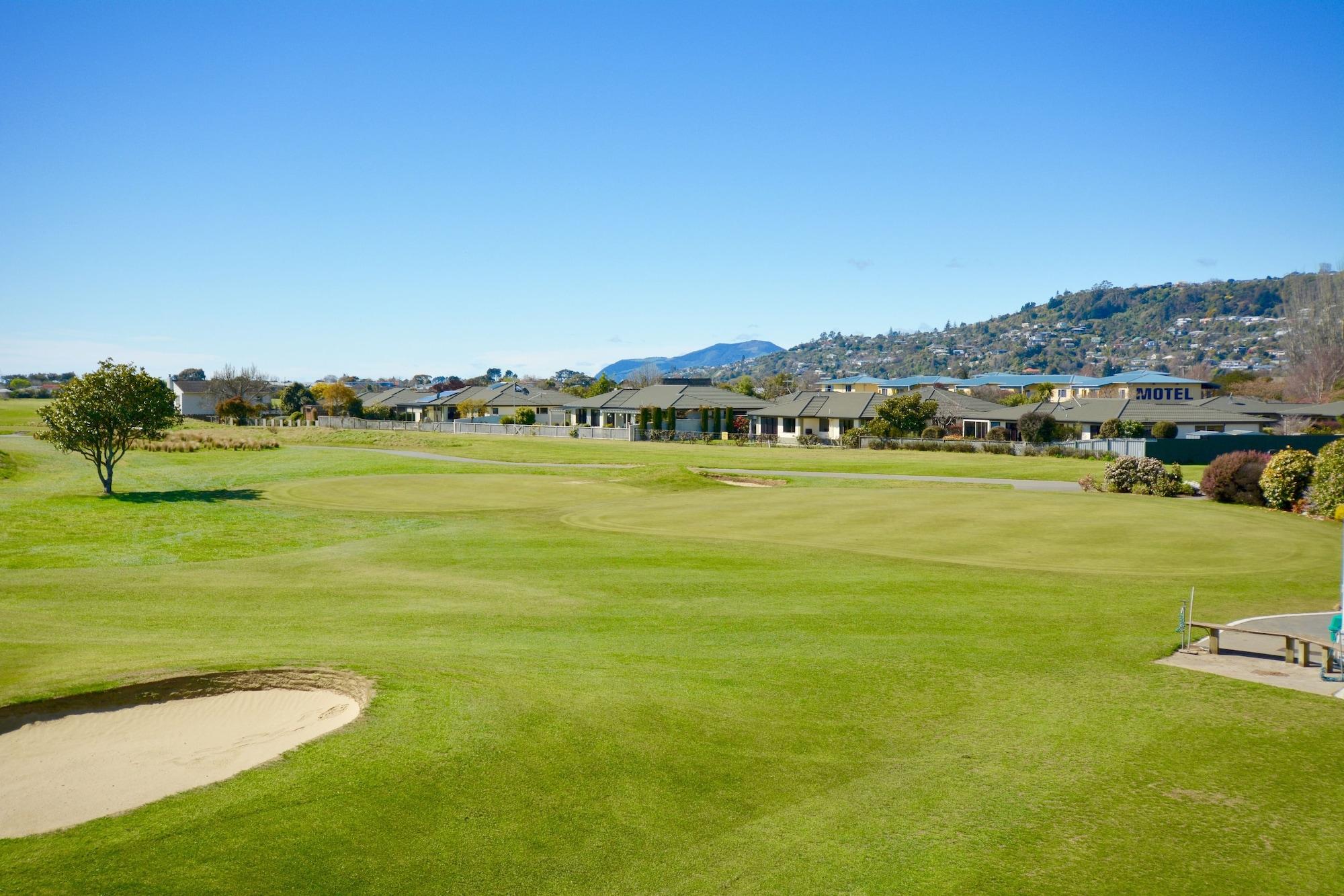 Campo de Golf Greens Motel