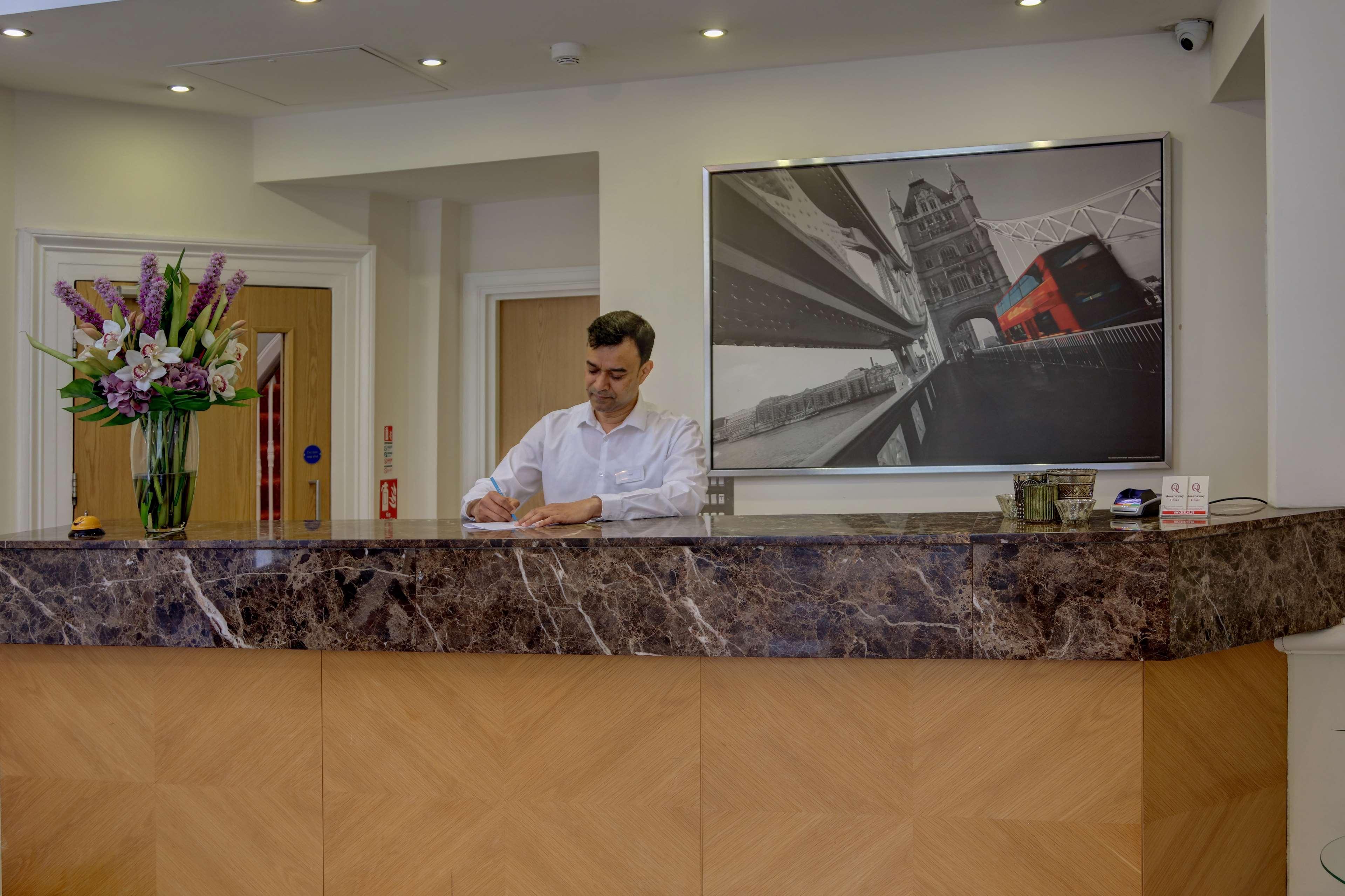 Vista Lobby Queensway Hotel, Sure Hotel Collection by Best Western