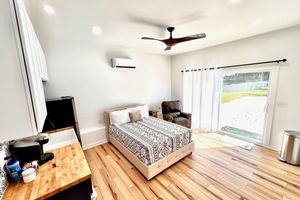 Alojamiento - Farmhouse Retreat Near St John’s River!