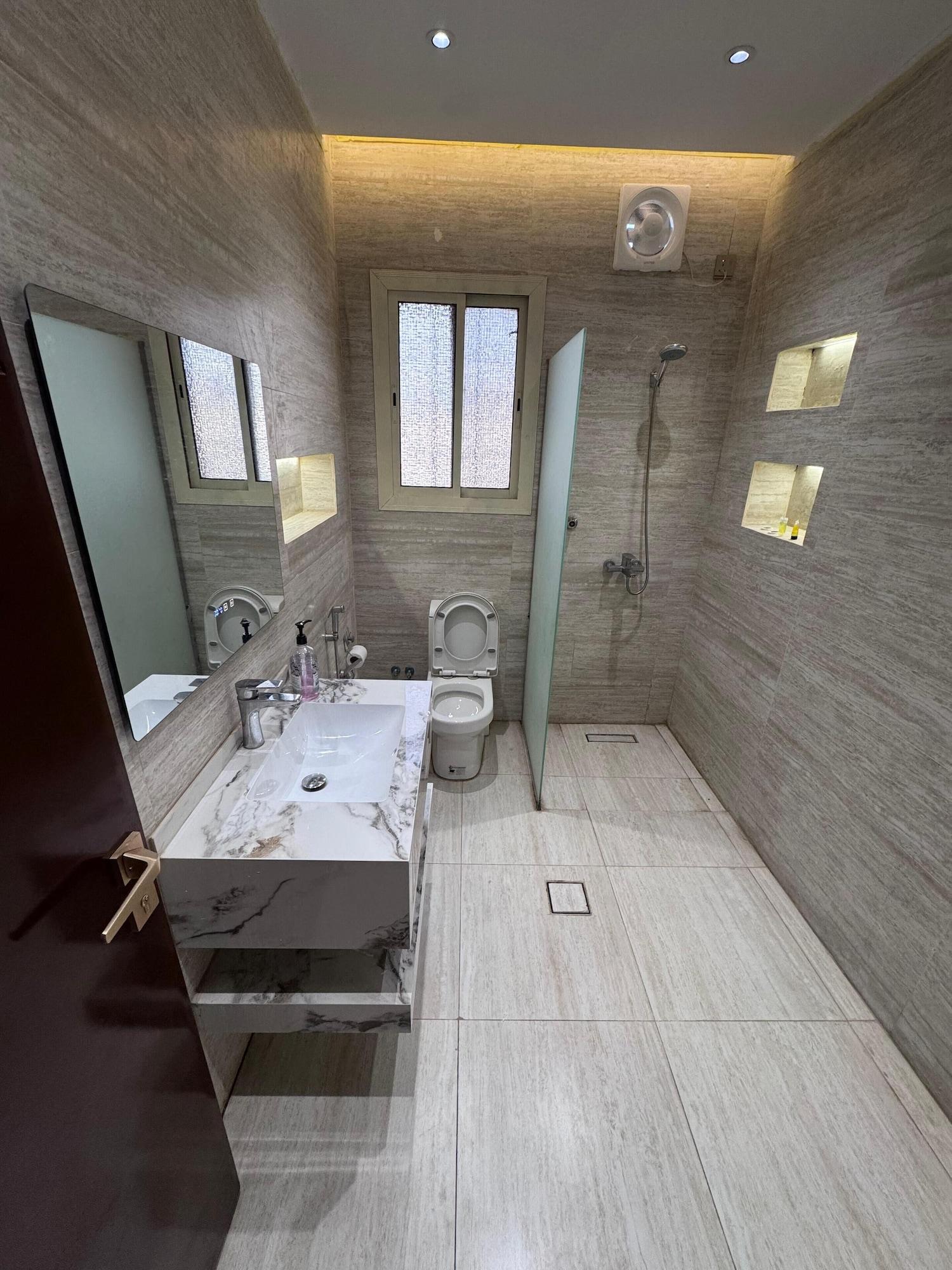 Equipamiento de Habitación Madain Al Baraka