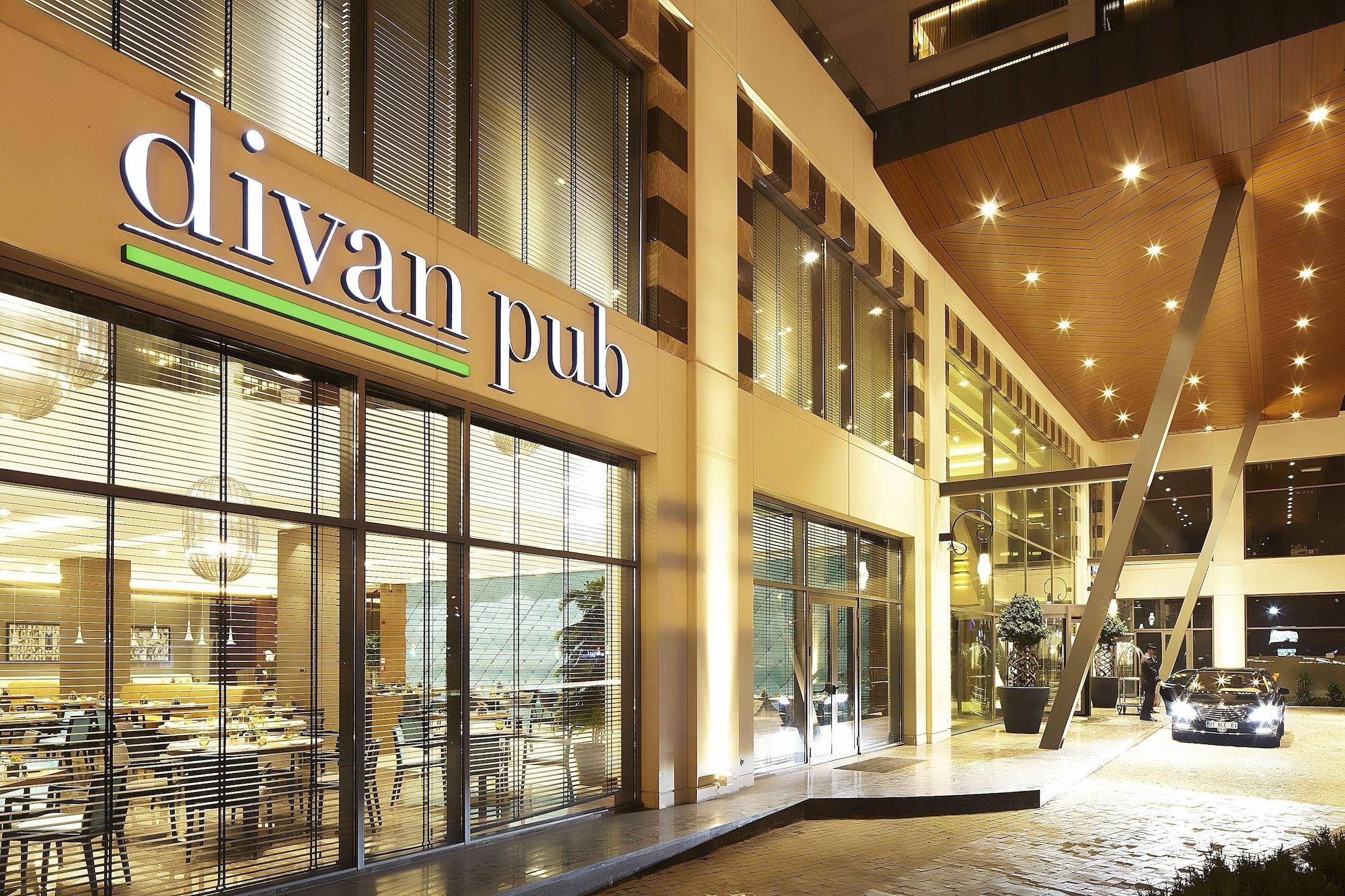 Vista Exterior Divan Adana