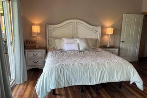 Alquiler Vacacional - Cozy Lake Wedowee Home with Private Dock, 2 slips and 100 ft of lake frontage