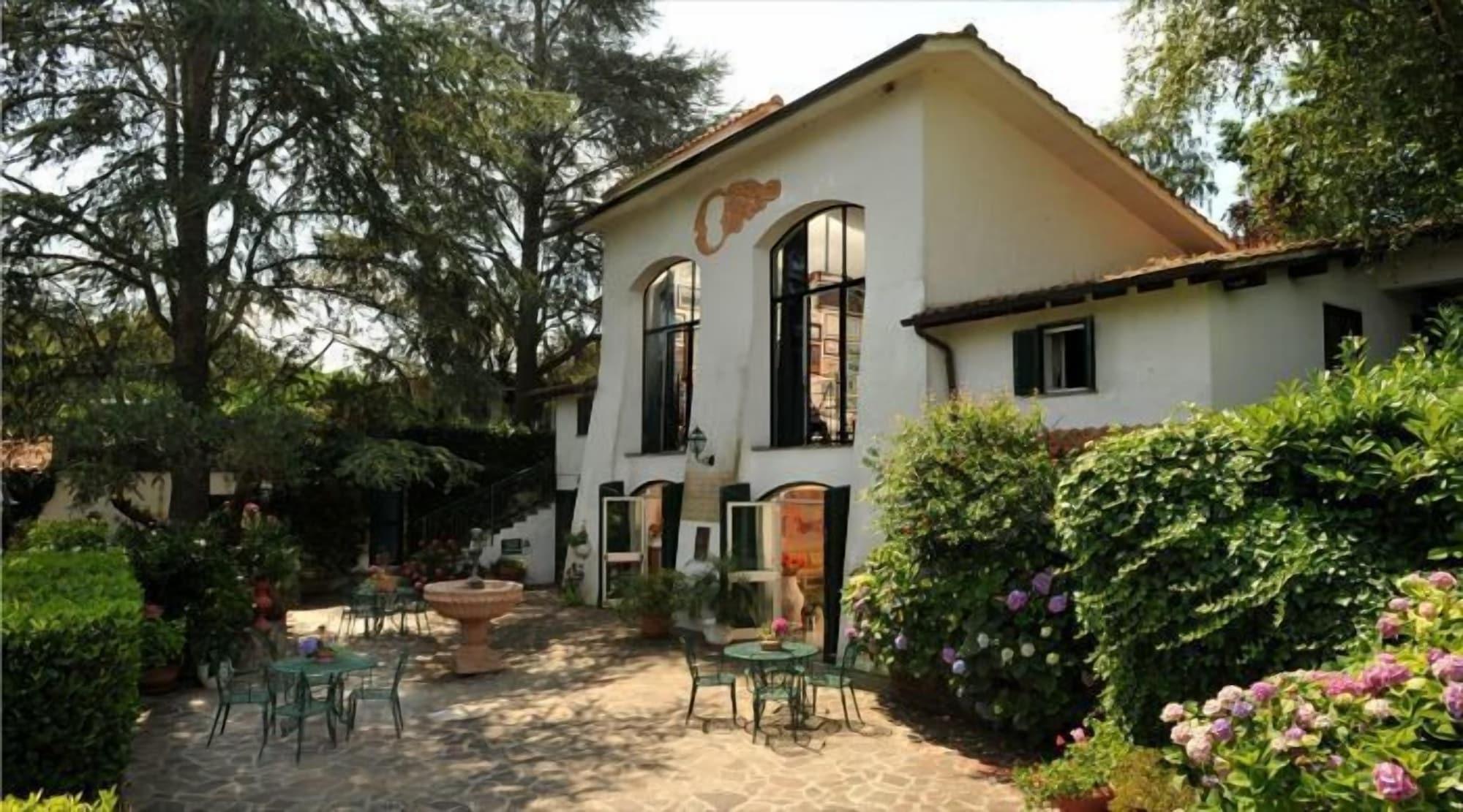 Vista Exterior Hotel Villa Clementina