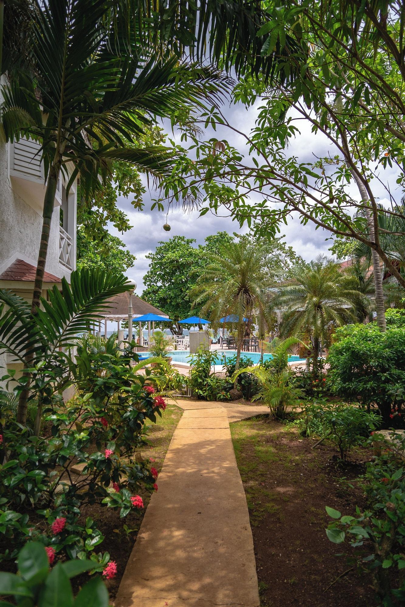 Vista Exterior Merrils Beach Resort II