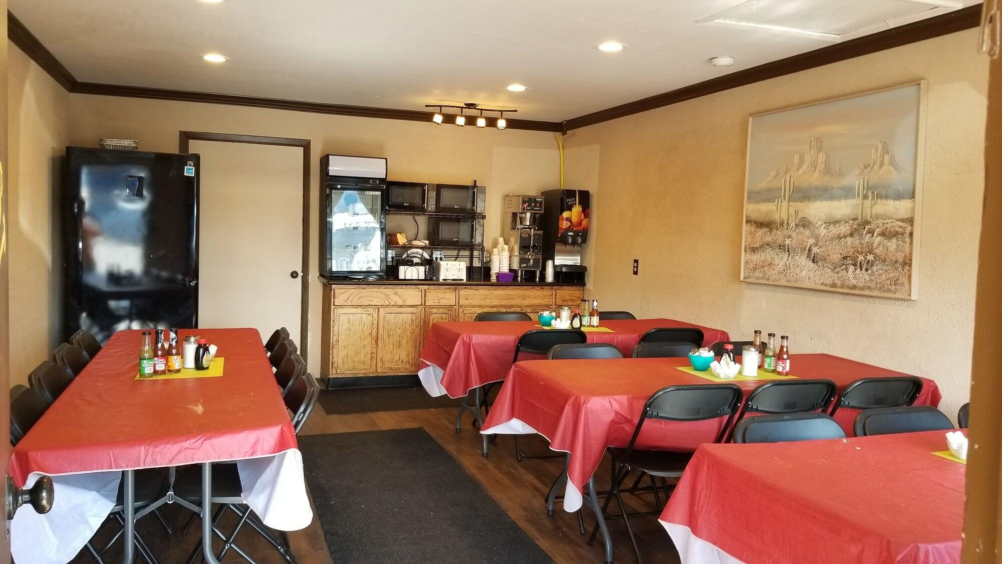 Restaurant Adobe Sands Motel