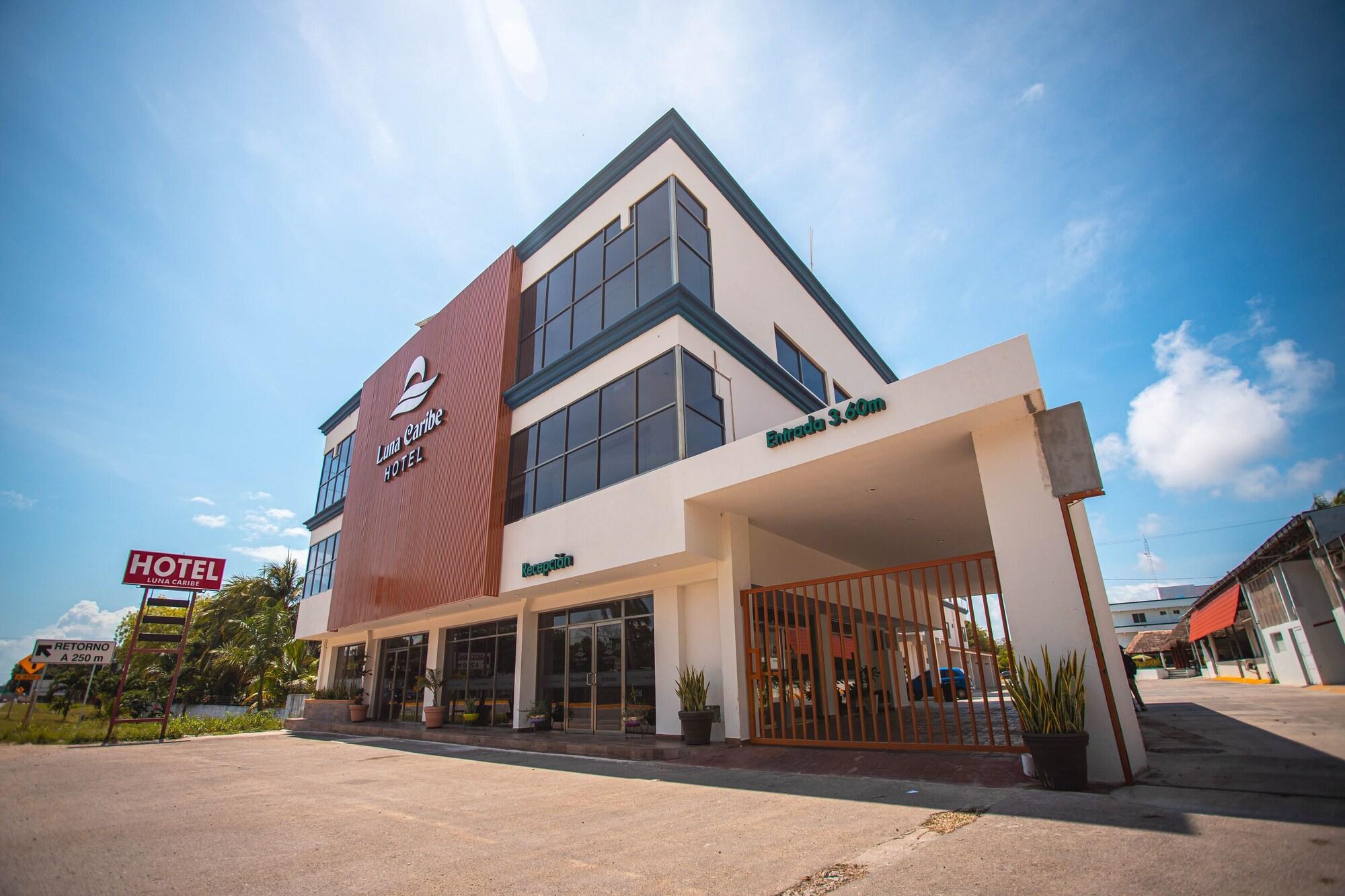 Vista Exterior Hotel Luna Caribe