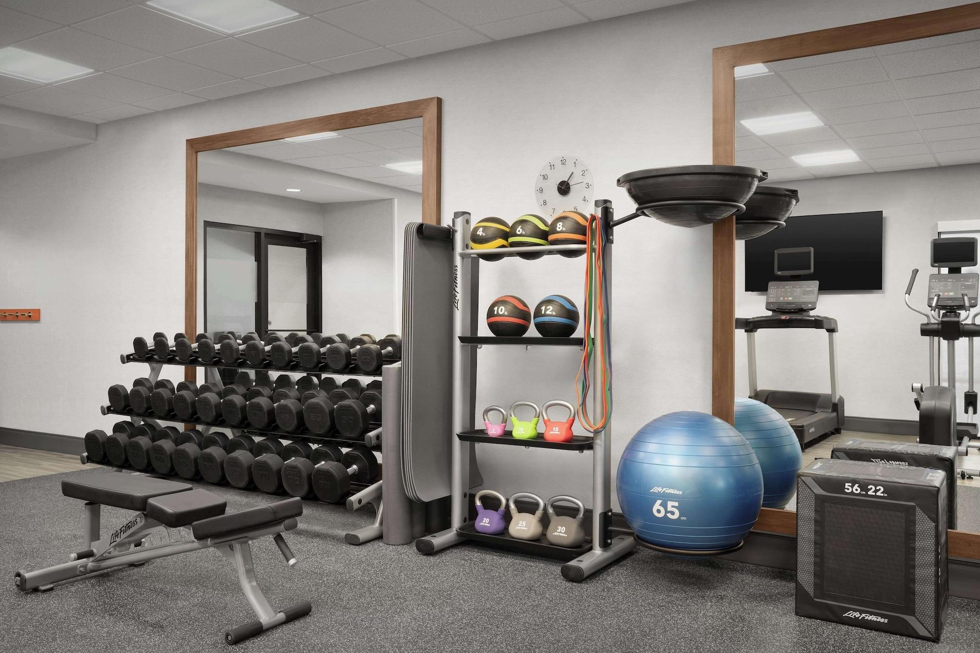 Gimnasio Hampton Inn & Suites Williston