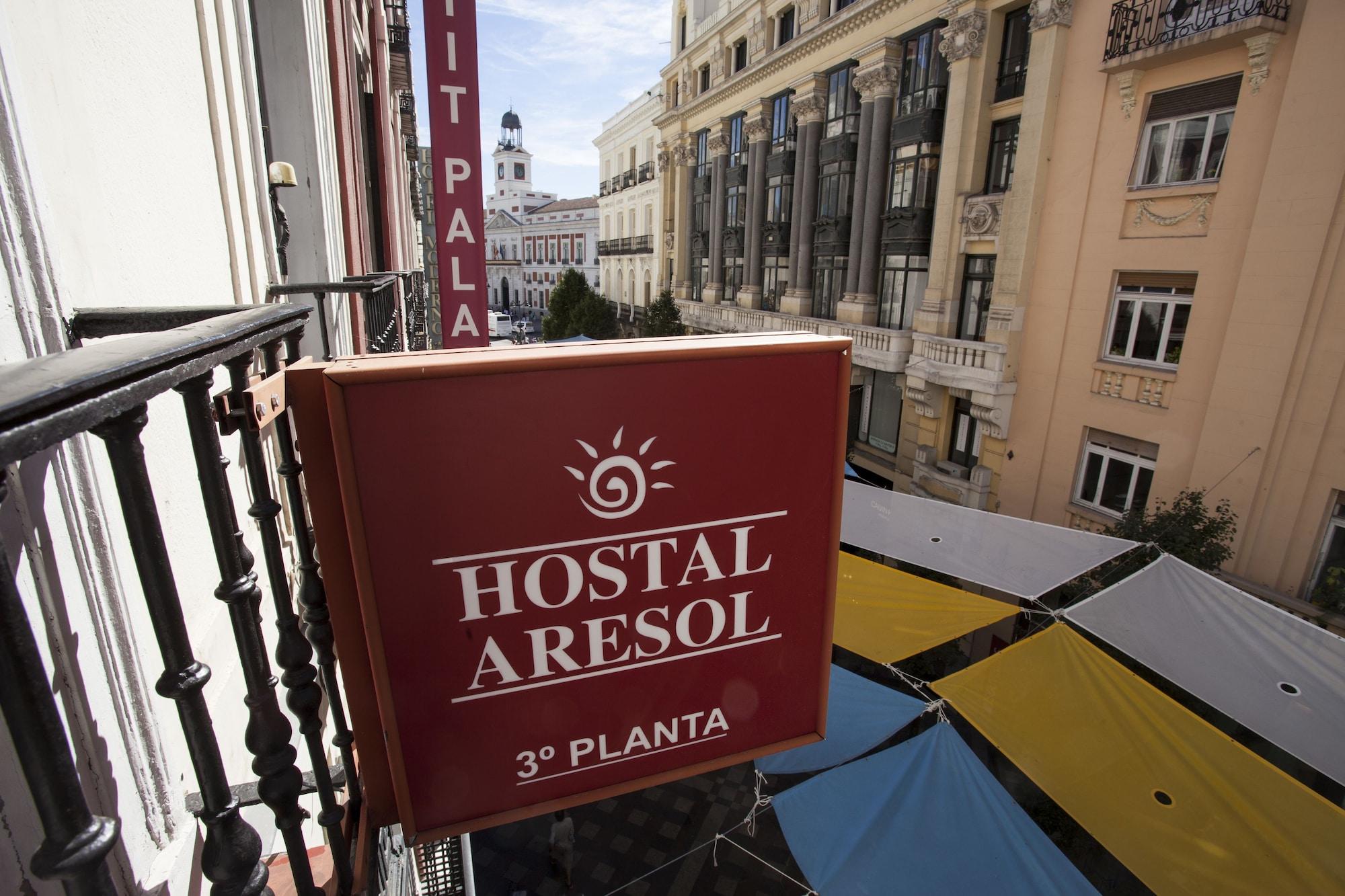 Varios Hostal Aresol