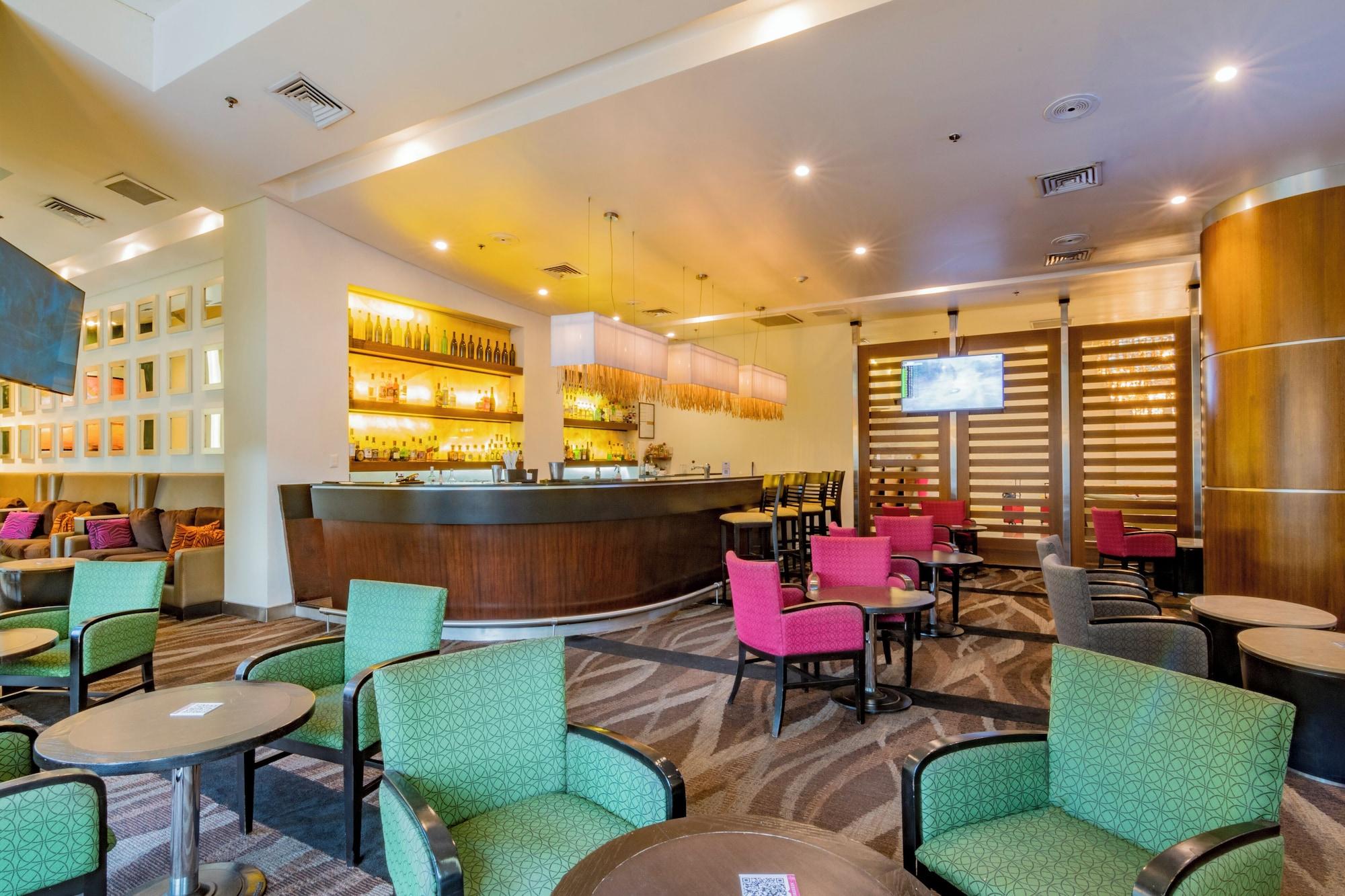 Bar/Salón Hotel Lucerna Hermosillo