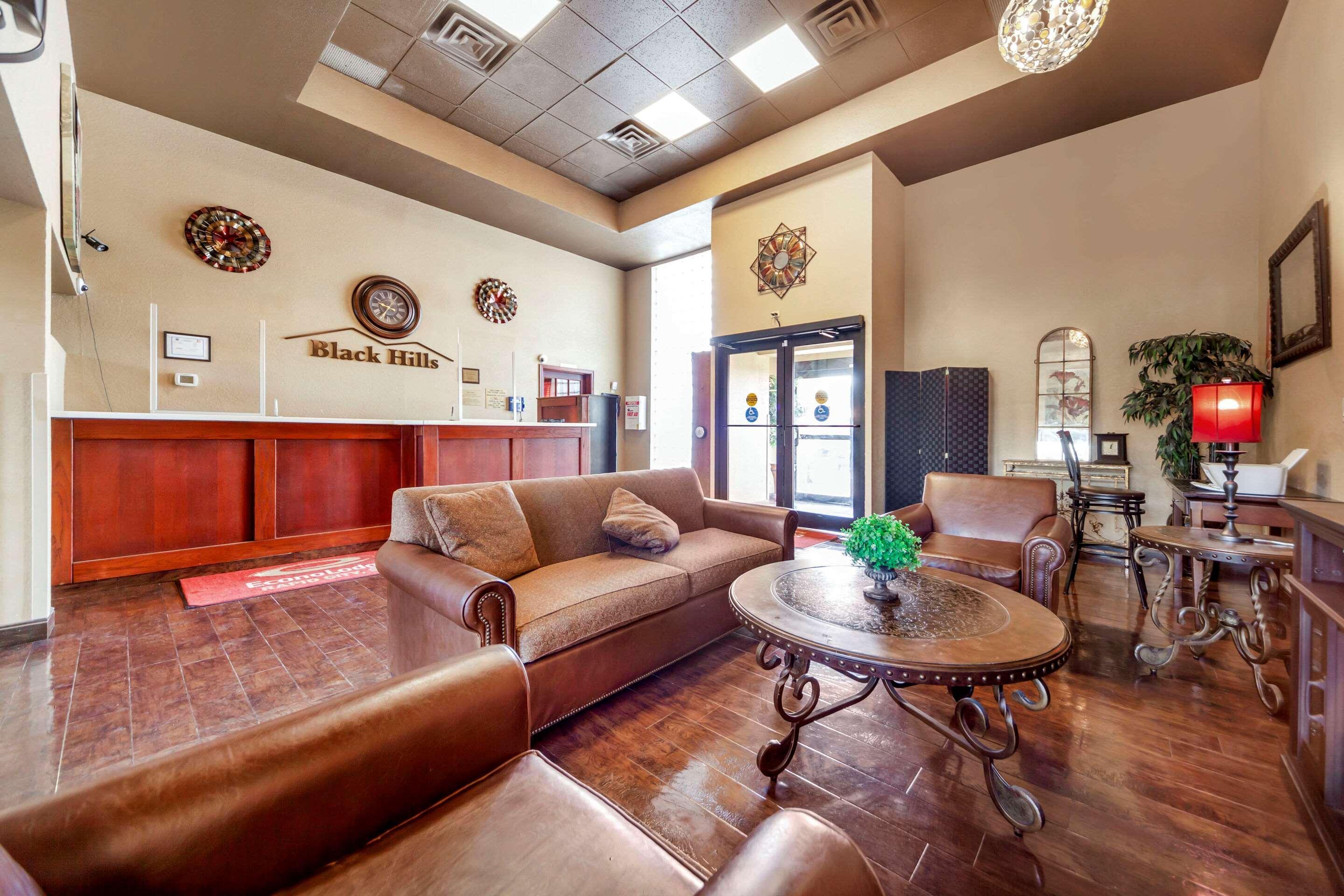 Vista Lobby Econo Lodge Black Hills