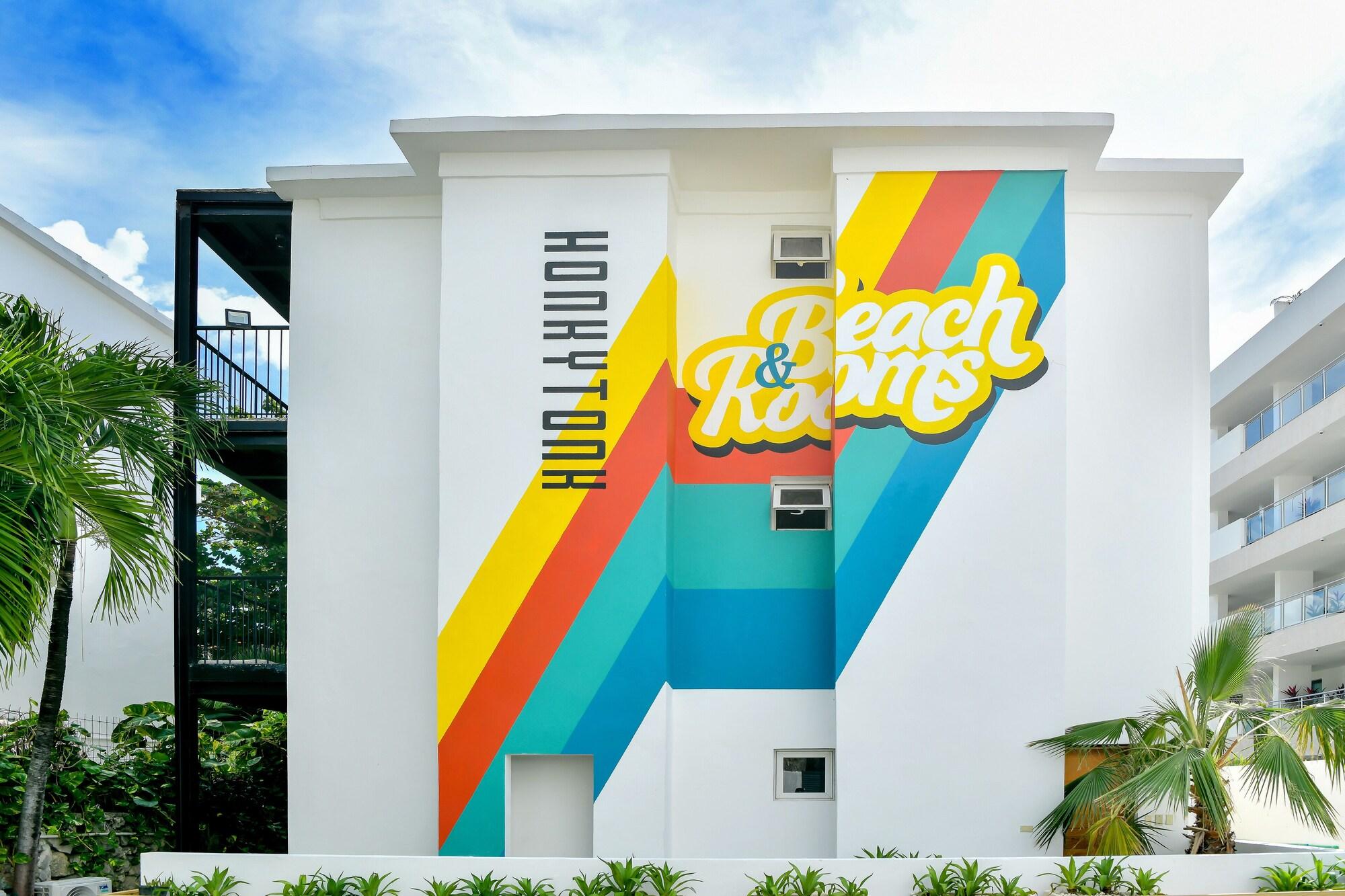 Vista Exterior Honky Tonk Punta Cana