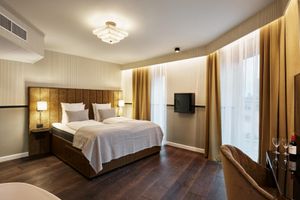 Alojamiento - WIDE Hotel