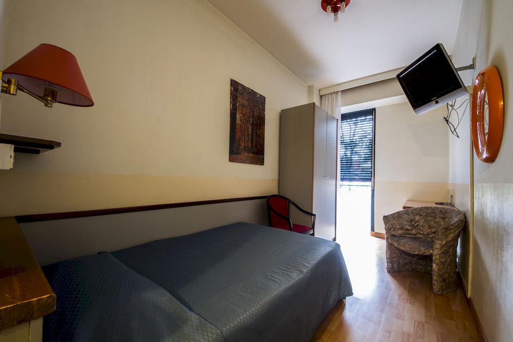 Habitación B&B Hotel Como Baradello