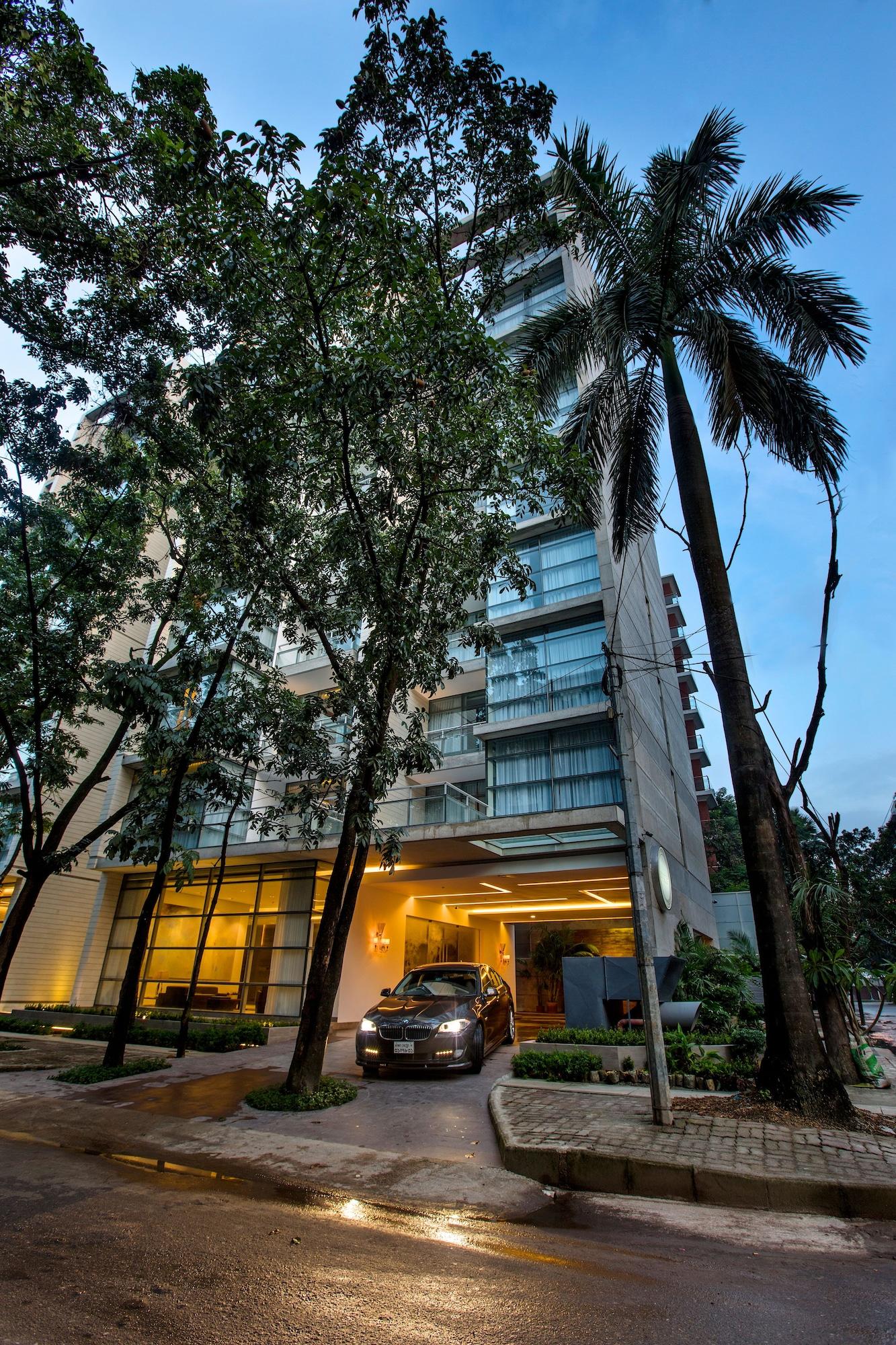 Vista Exterior Space Apartments