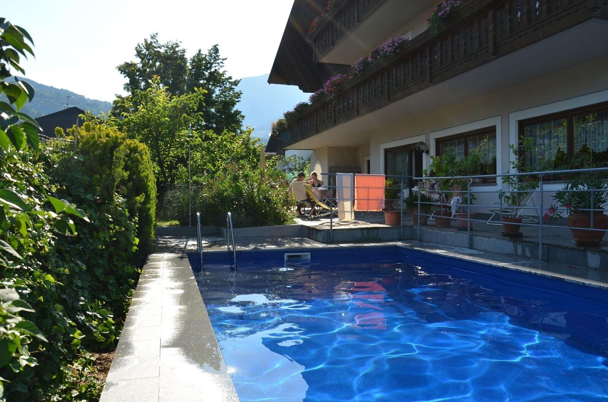 Vista Piscina Pension Hilpold