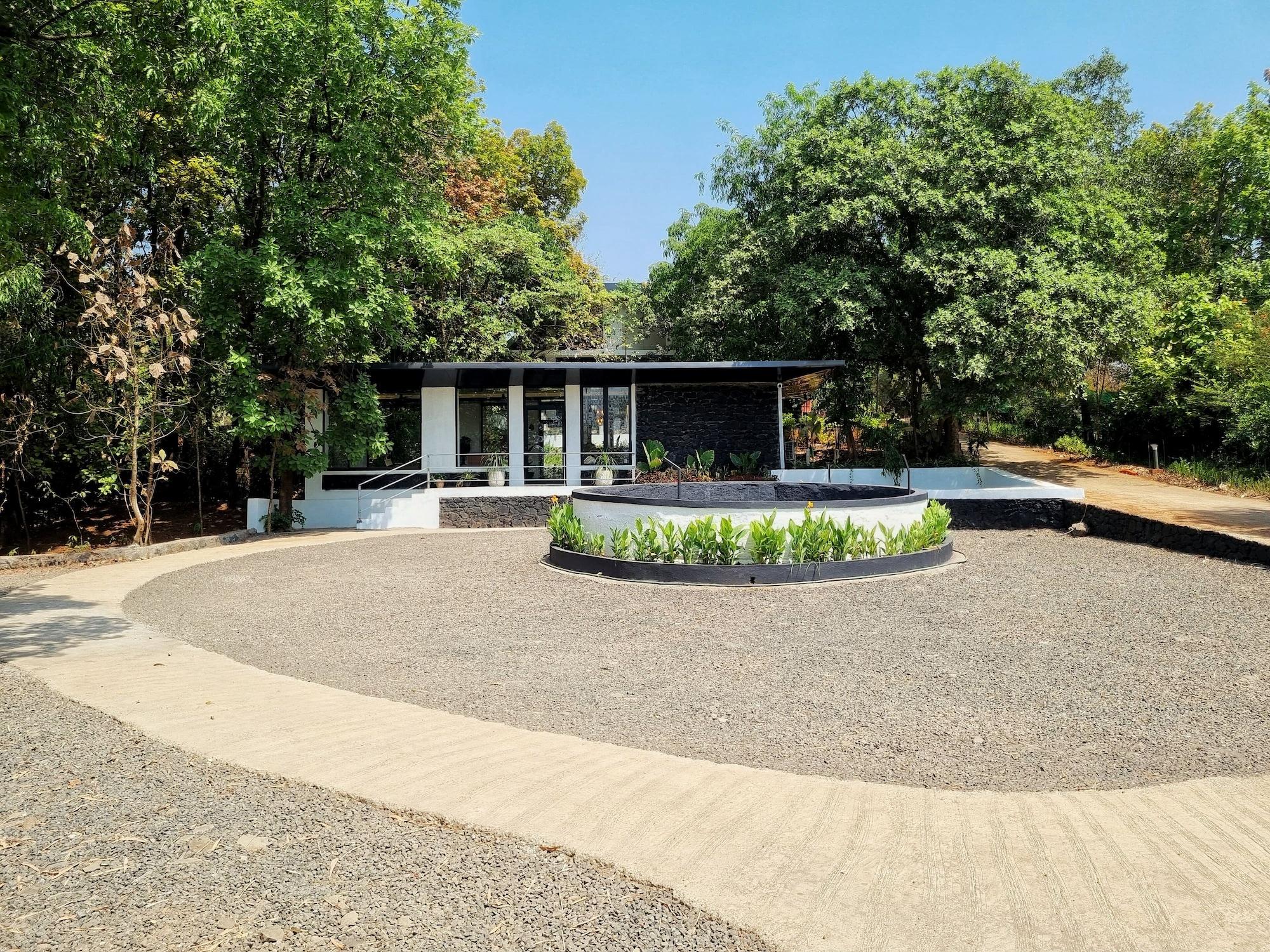 Vista Exterior Birds Nest Resort - Thane