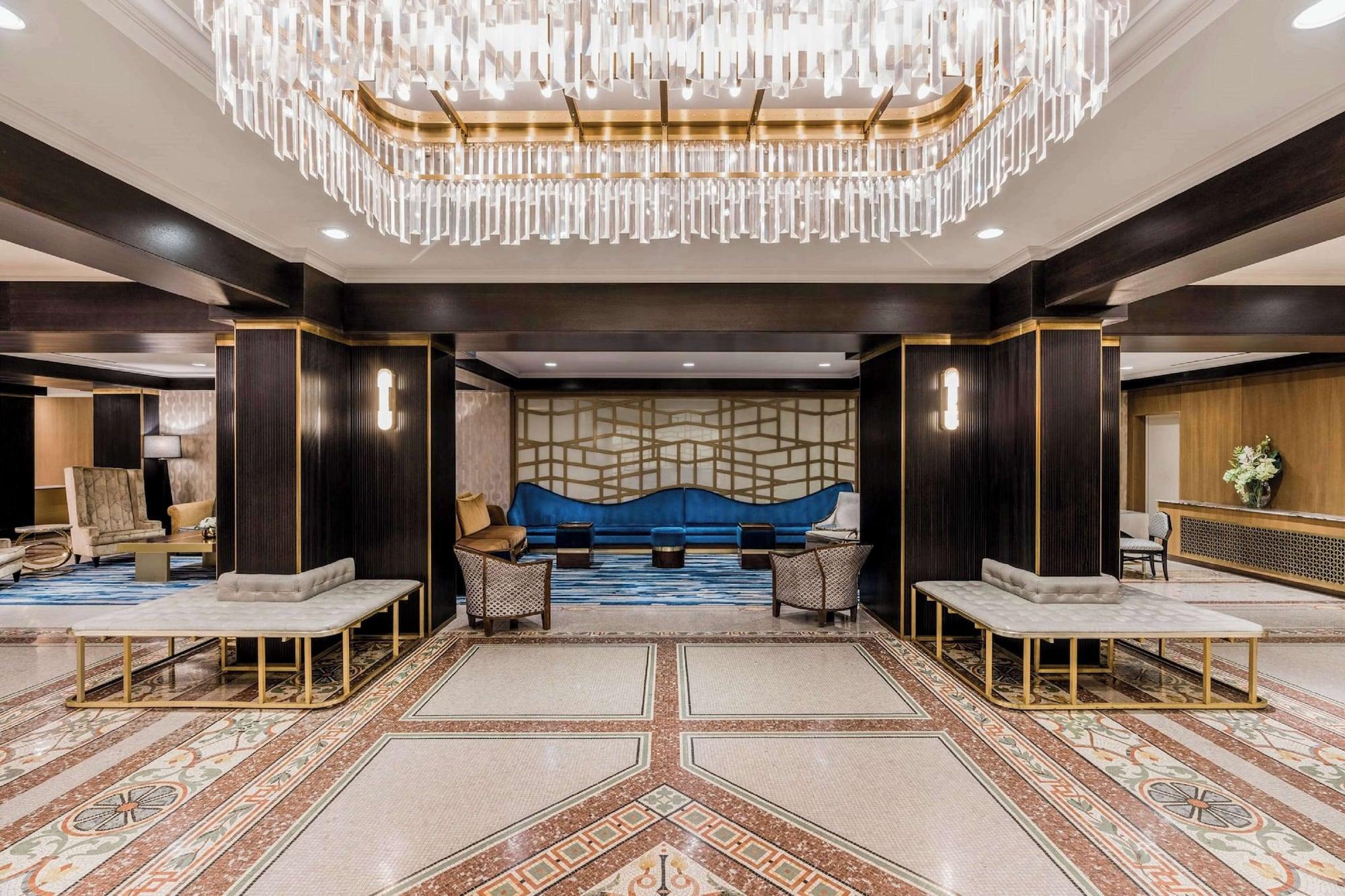 Vista Lobby Martinique New York on Broadway, Curio Collection by Hilton