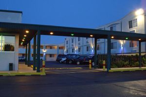 Alojamiento - O'Hare Inn & Suites