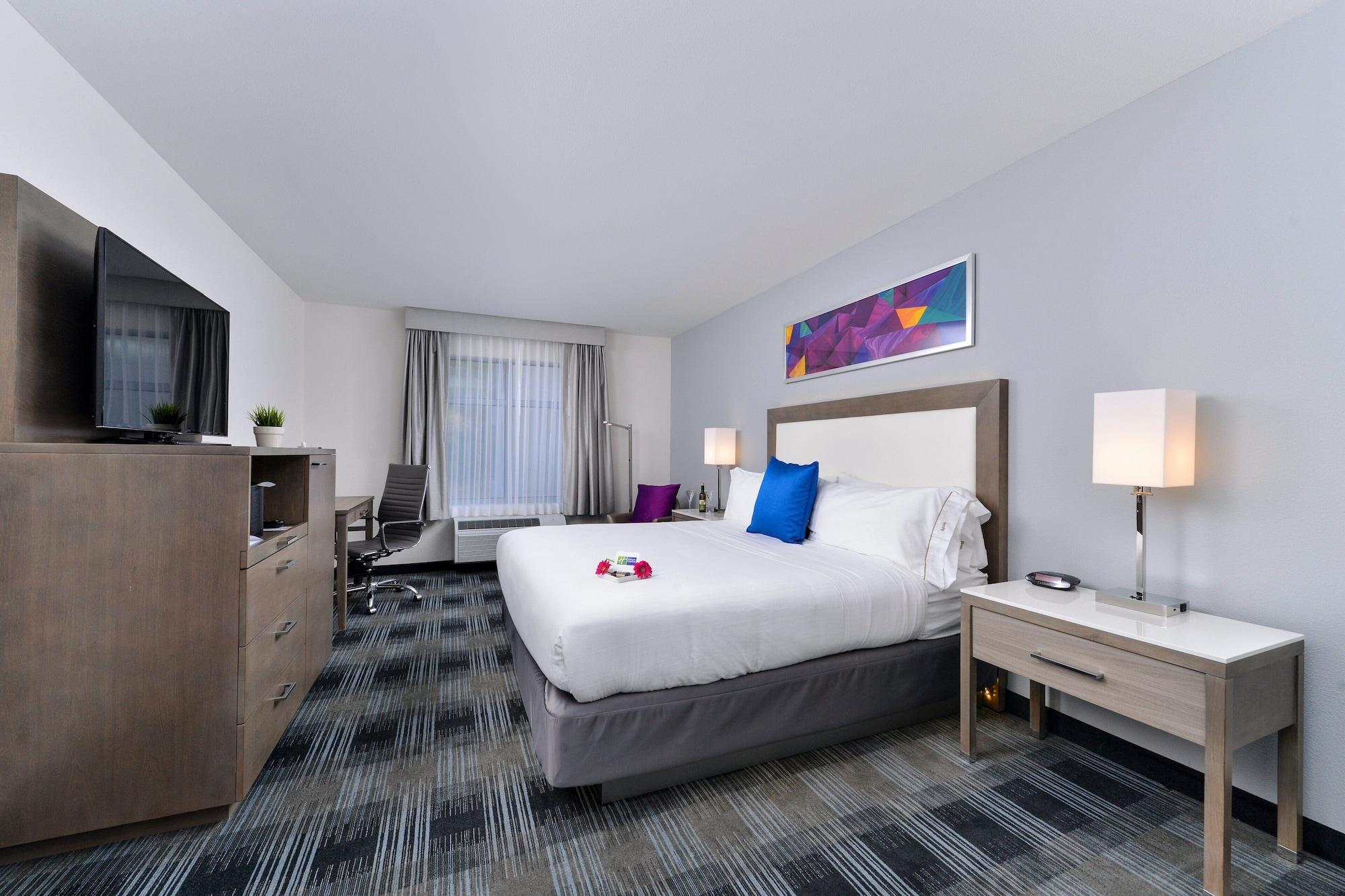 Habitación Holiday Inn Express & Suites San Diego - Mission Valley by IHG