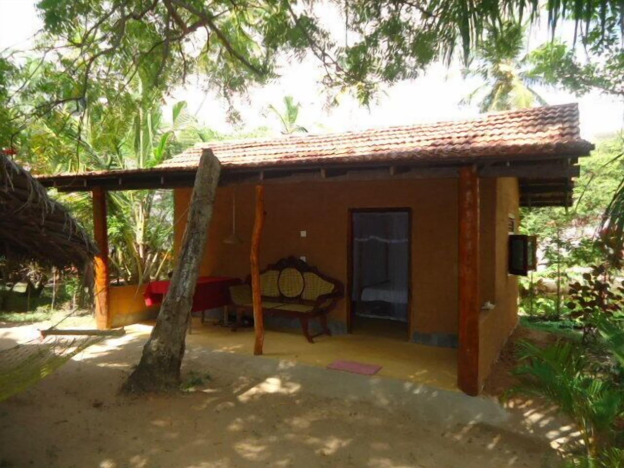Varios Natural Cabanas