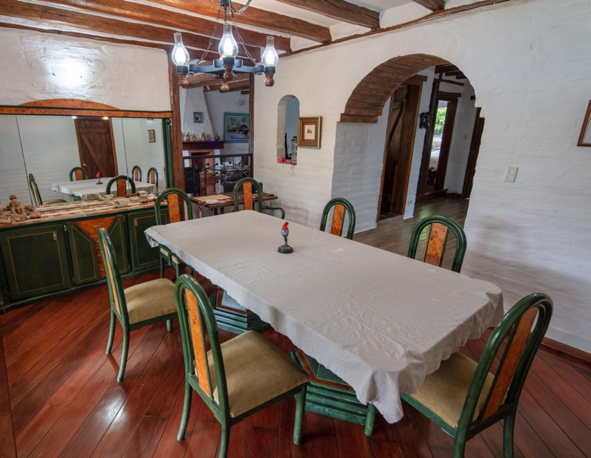 Restaurant Puembo Birding Garden - Bird watchers and Nature Lovers