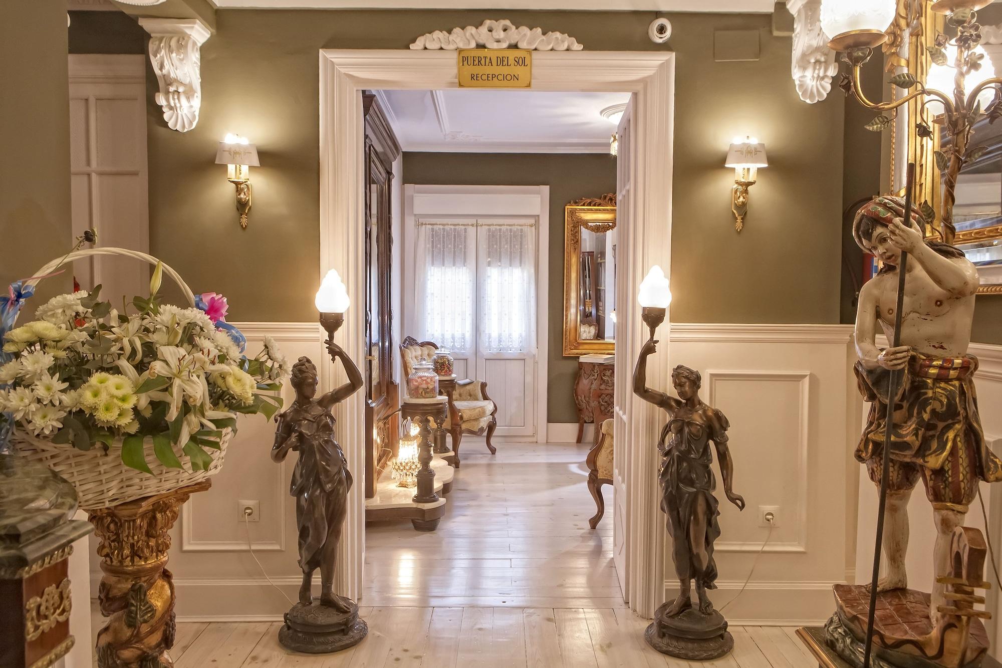 Varios Hostal Boutique Puerta del Sol