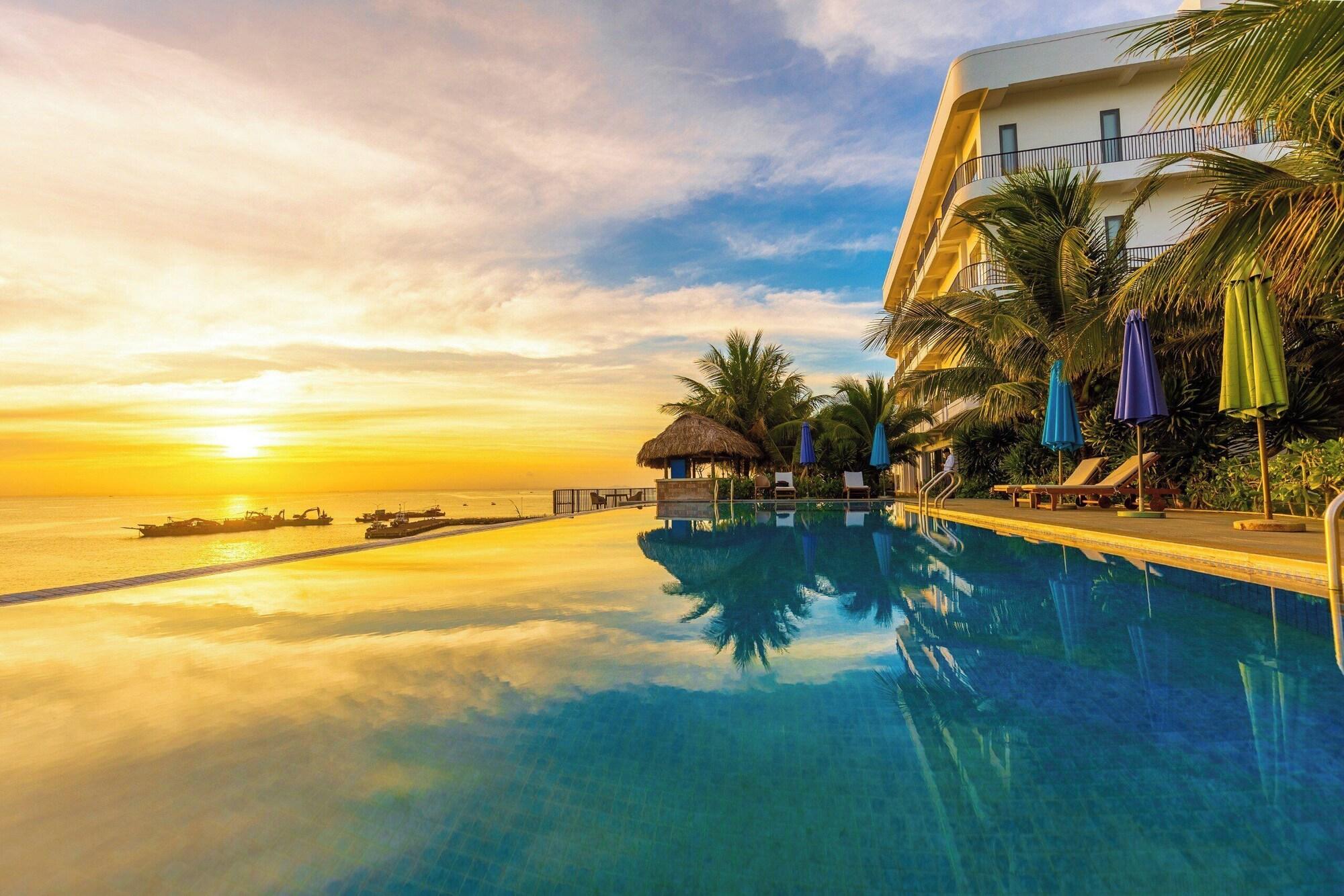Vista Piscina Ly Son Pearl Island Hotel & Resort