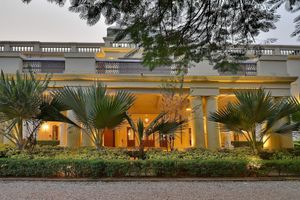 Alojamiento - Taj Nadesar Palace