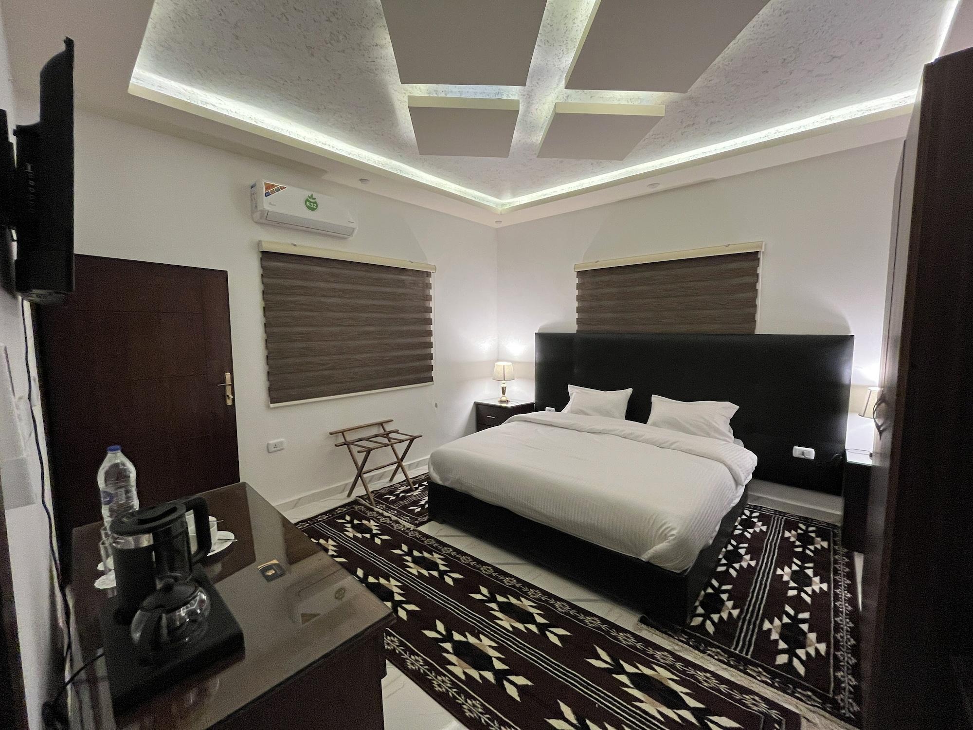 Varios Mansi Residence