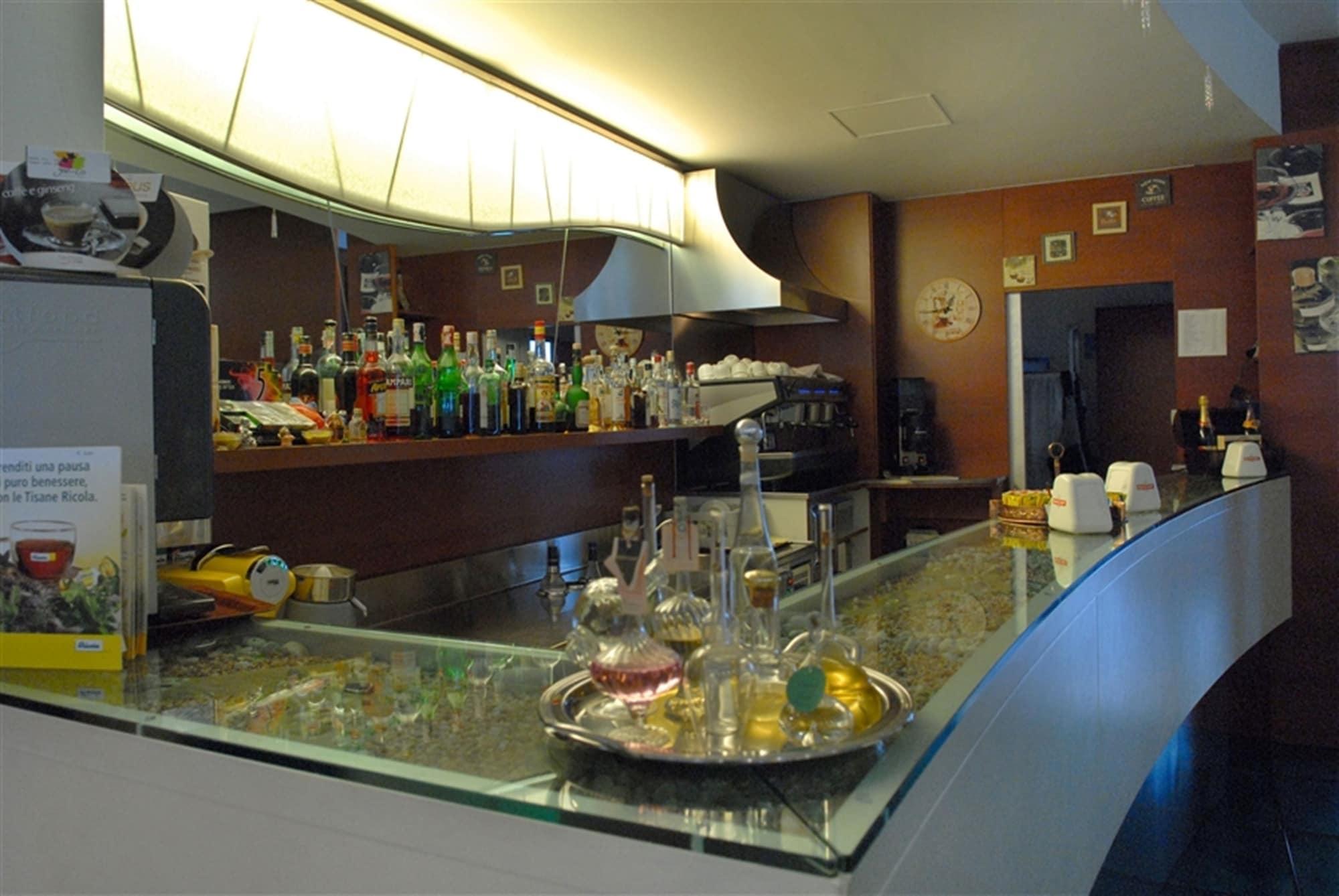 Bar/Salón Best Western Hotel Nettuno