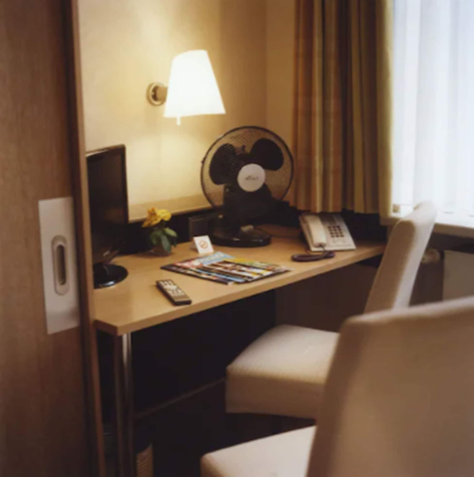 Set de Habitación Hotel Jedermann