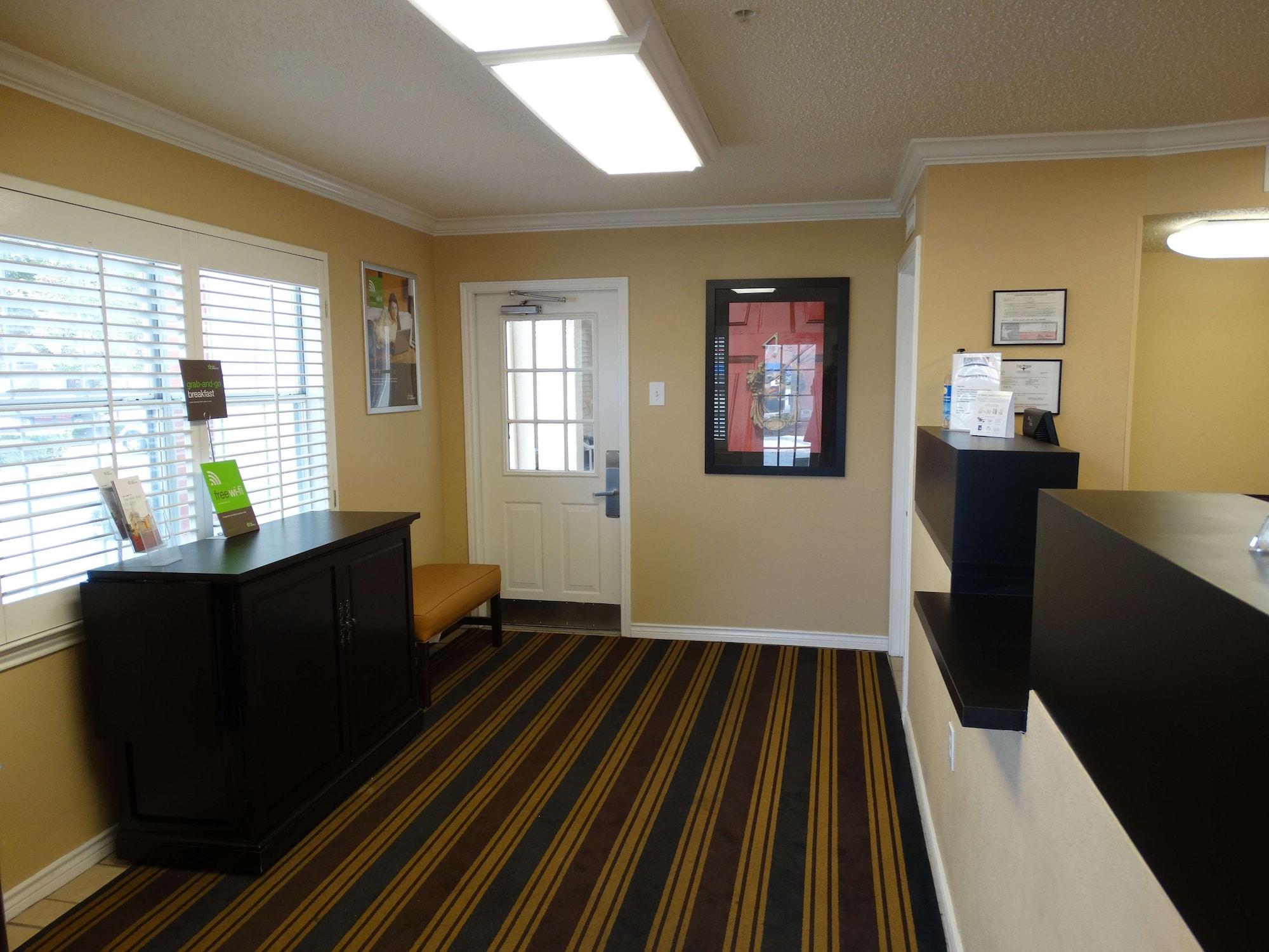 Vista Lobby Extended Stay America Suites Fort Worth Medical Center