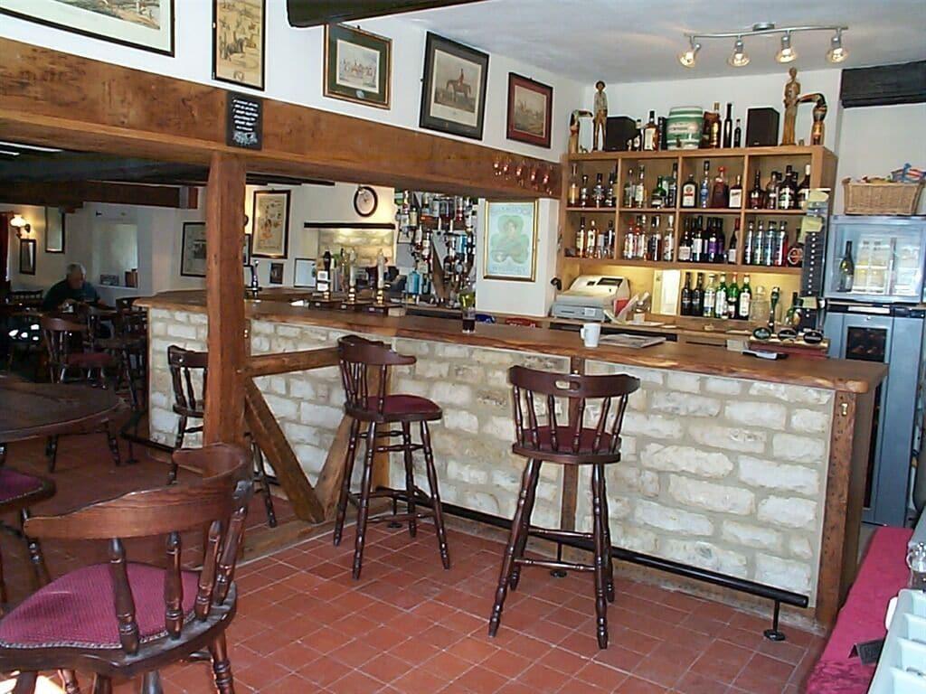 Bar/Salón The Fox and Hounds