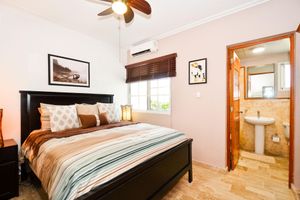 Alquiler Vacacional - Affordable & Adorable 2 Bdrm ground level condo near the beach, shopping, & more