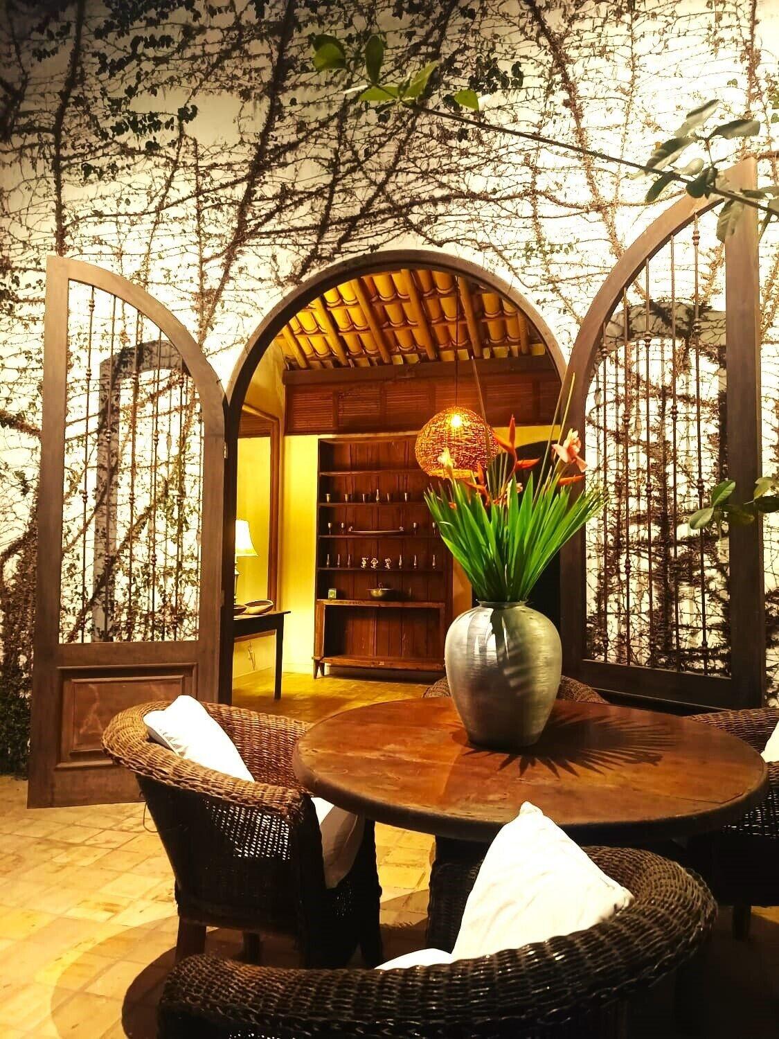 Varios Monkey Casa Hotel